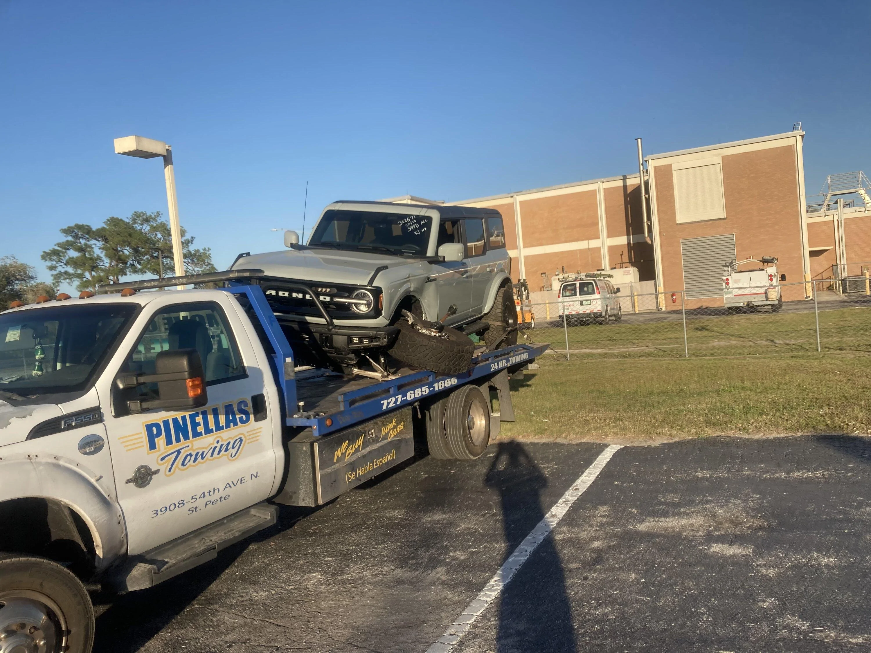 Ford Bronco Wrecked Cactus Gray Spotted 39389D87-A97F-4F27-BFD7-BD013A2CF923