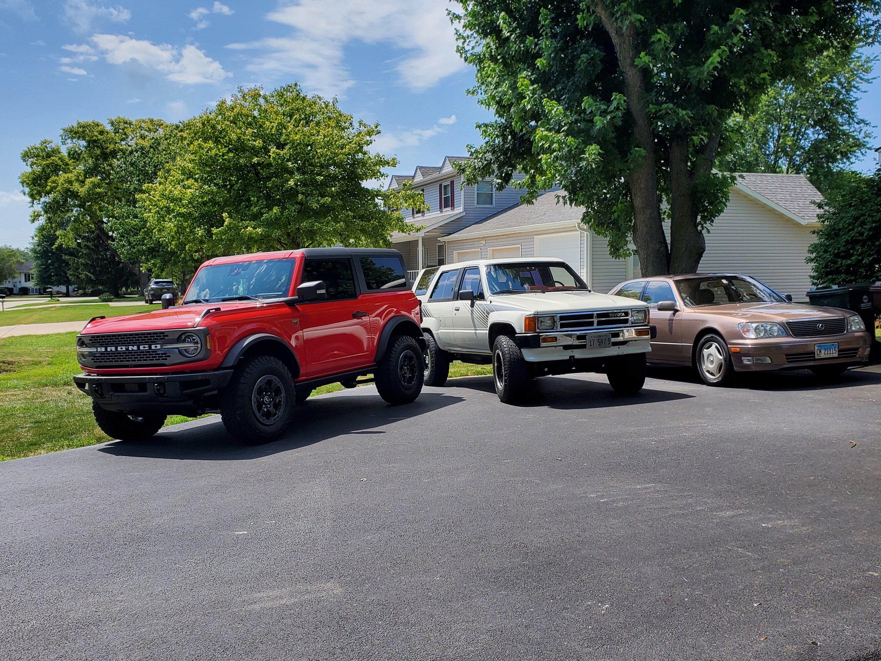 Ford Bronco Post your Bronco's garage mates! 20220705_144109