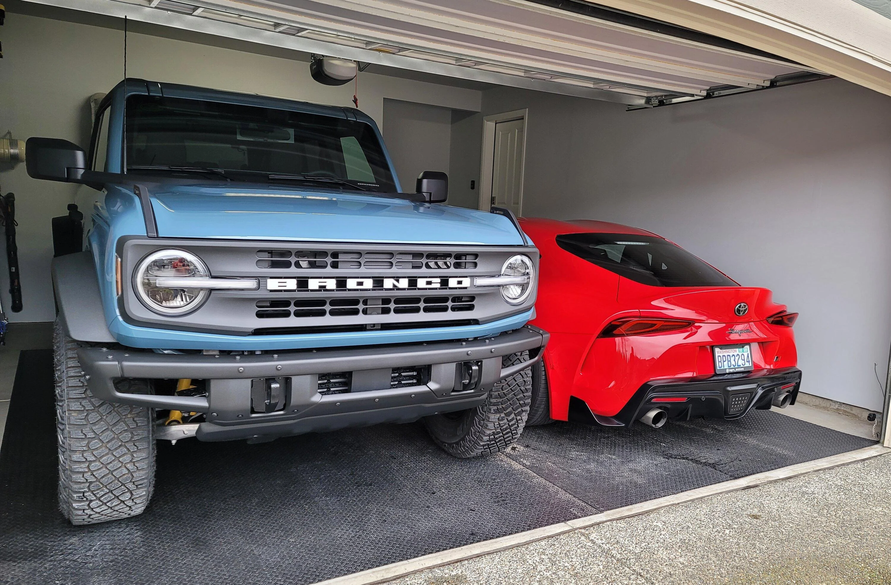 Ford Bronco Post your Bronco's garage mates! 20230216_144801