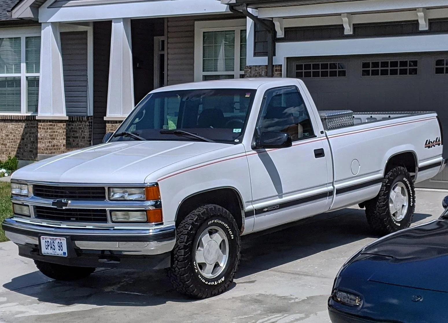Ford Bronco Post your Bronco's garage mates! IMG_20220930_105022_994