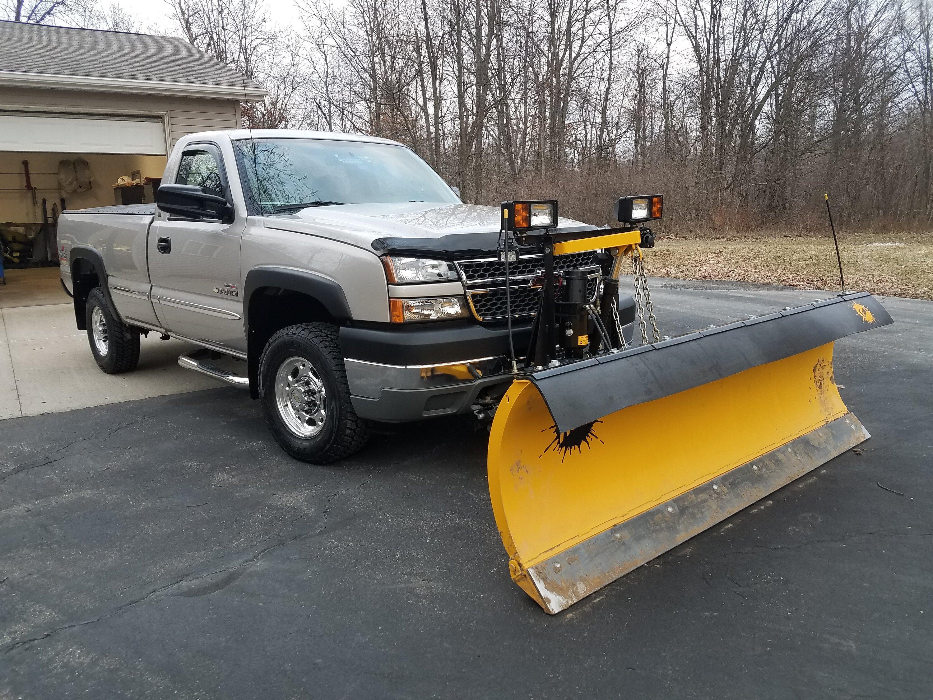 Ford Bronco Post your Bronco's garage mates! 20170222_172631