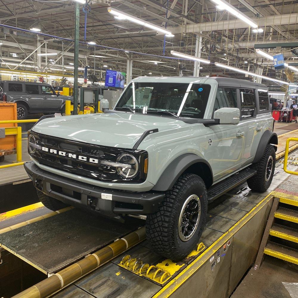 Ford Bronco Cactus Gray Hardtop Photoshop request 0E522B26-3B4E-4EAA-8B46-515674C8A78A