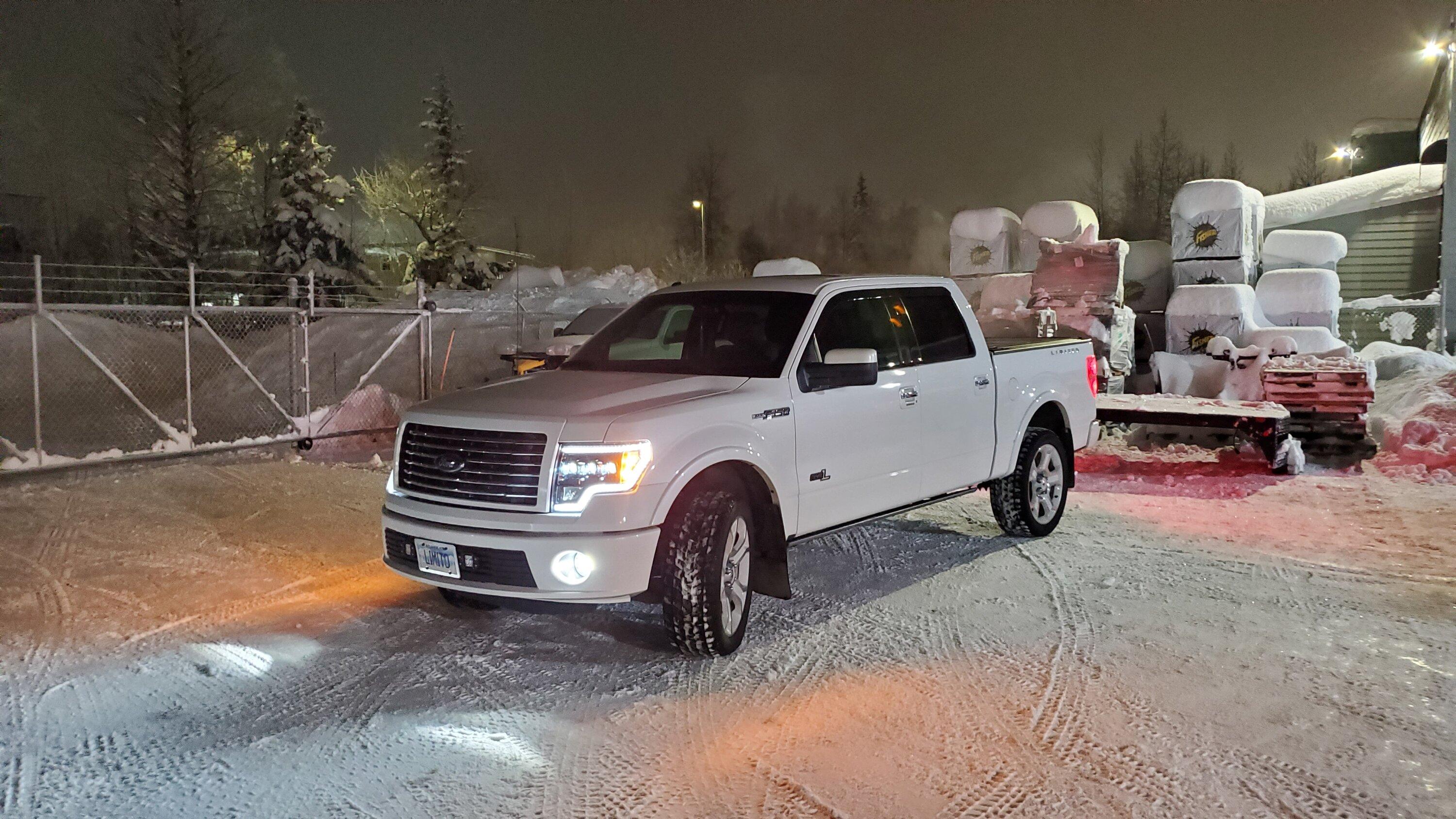 Ford Bronco Post your Bronco's garage mates! 20221217_194313