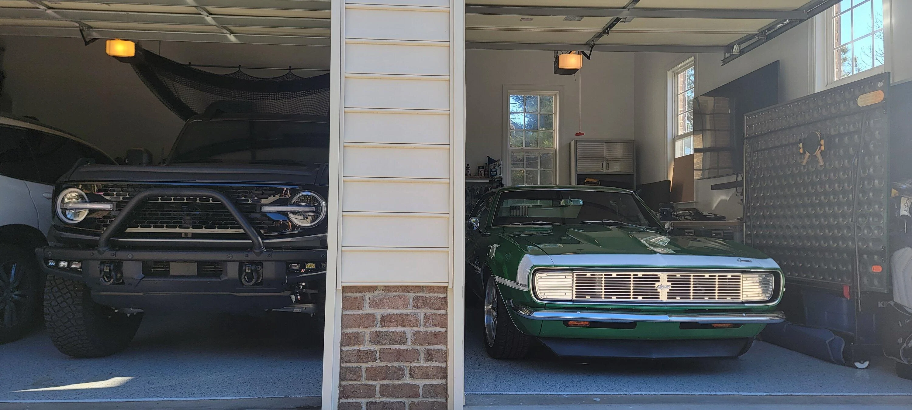 Ford Bronco Post your Bronco's garage mates! 20230218_091209