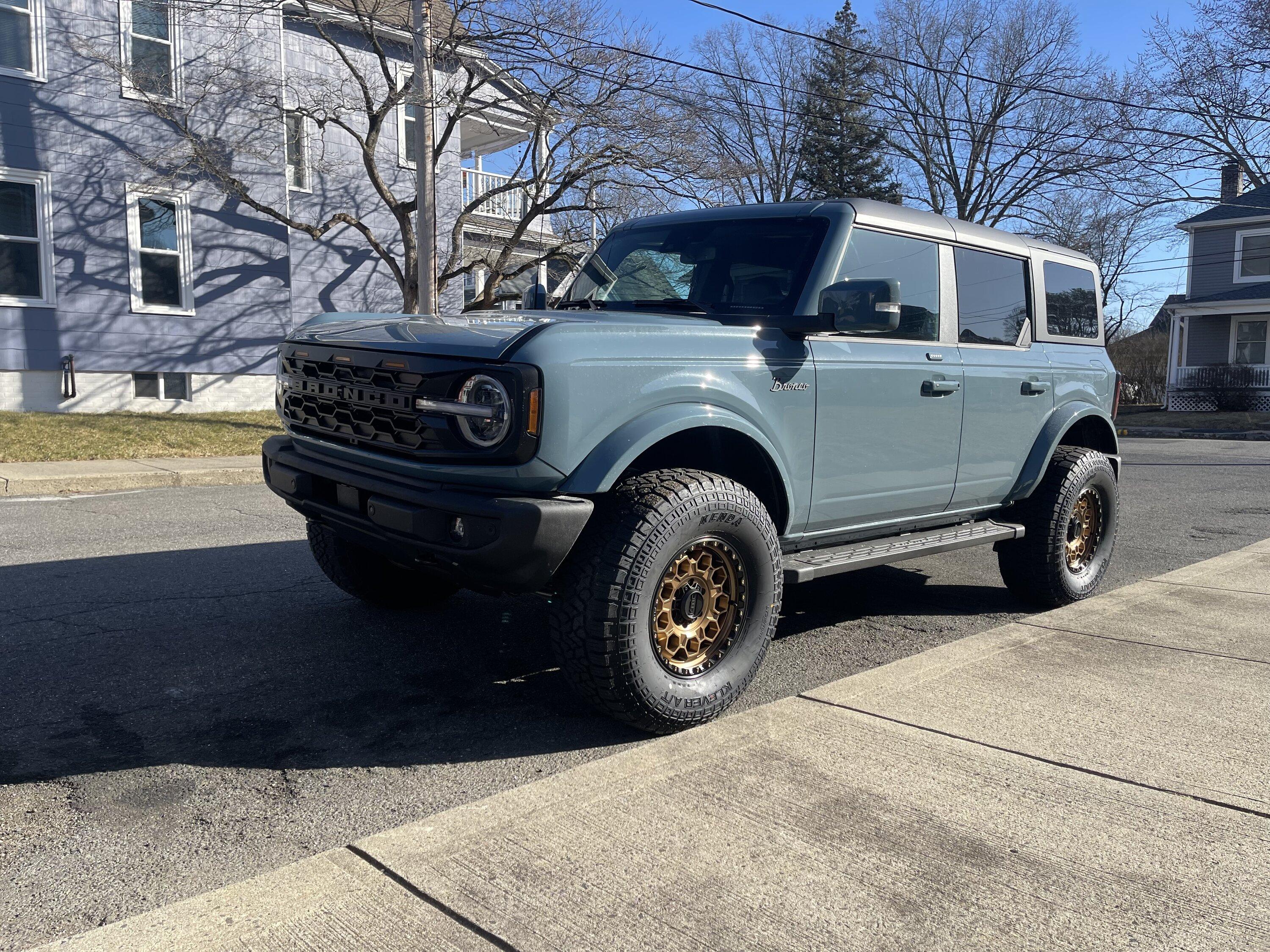 Ford Bronco Show us your installed wheel / tire upgrades here! (Pics) F2B590C3-27FE-4594-B259-B750944EDB09