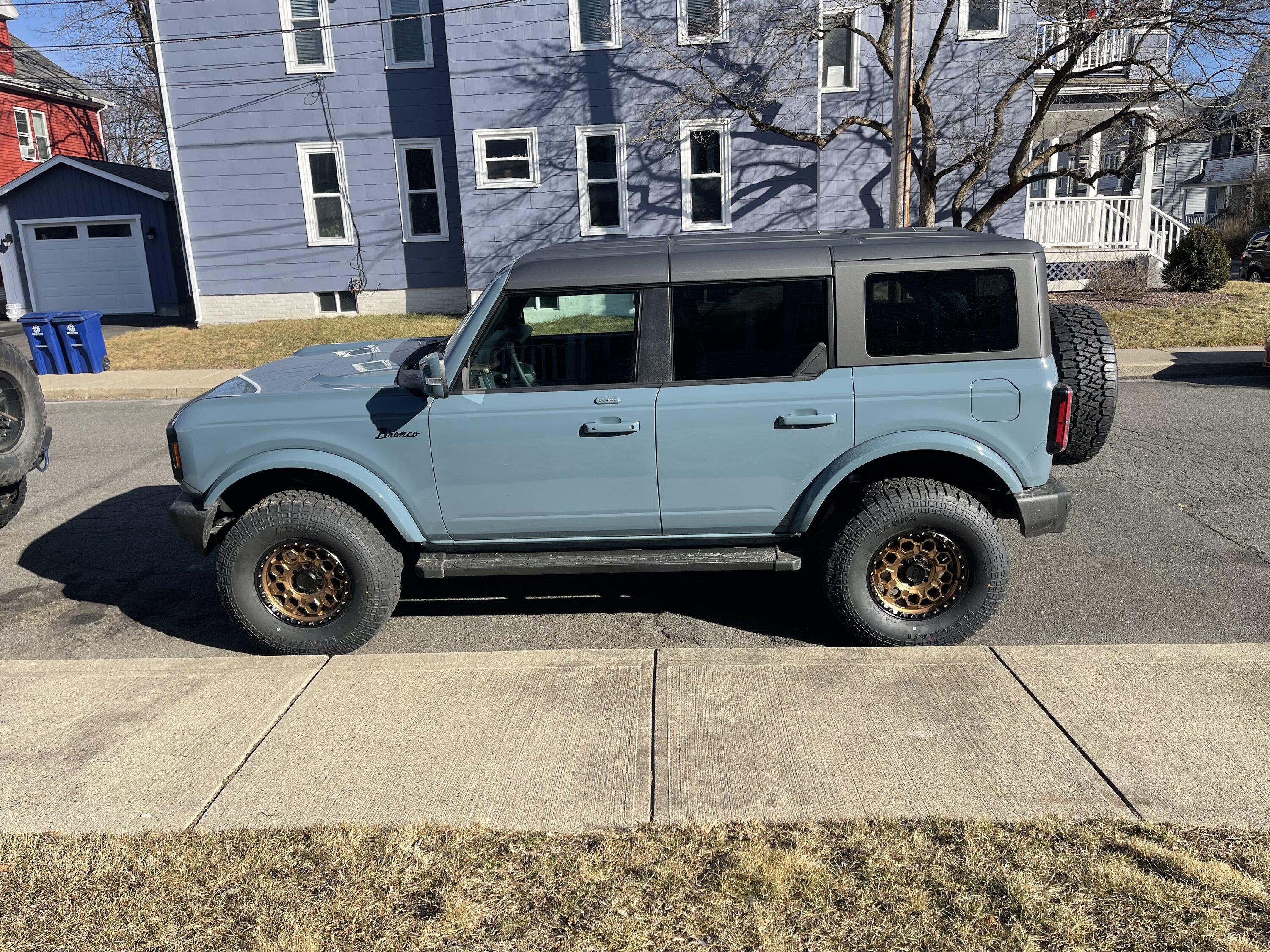Ford Bronco Show us your installed wheel / tire upgrades here! (Pics) D63B451D-D055-40EC-BB2C-A00947EAB6EC