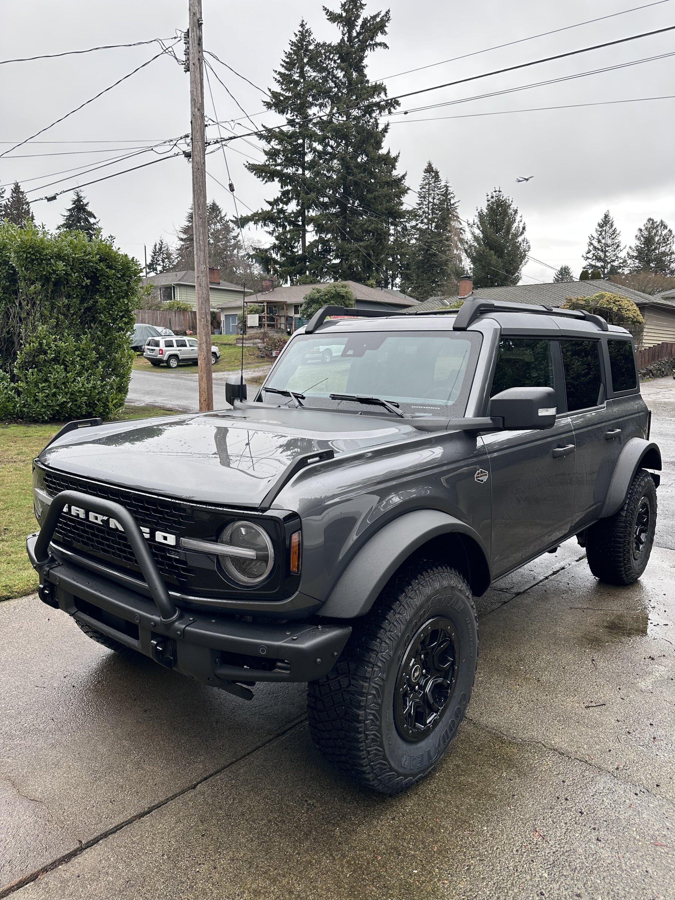 Ford Bronco 2023 Carbonized Gray Wildtrak D653907F-792D-41FF-A28B-50A70908BF89