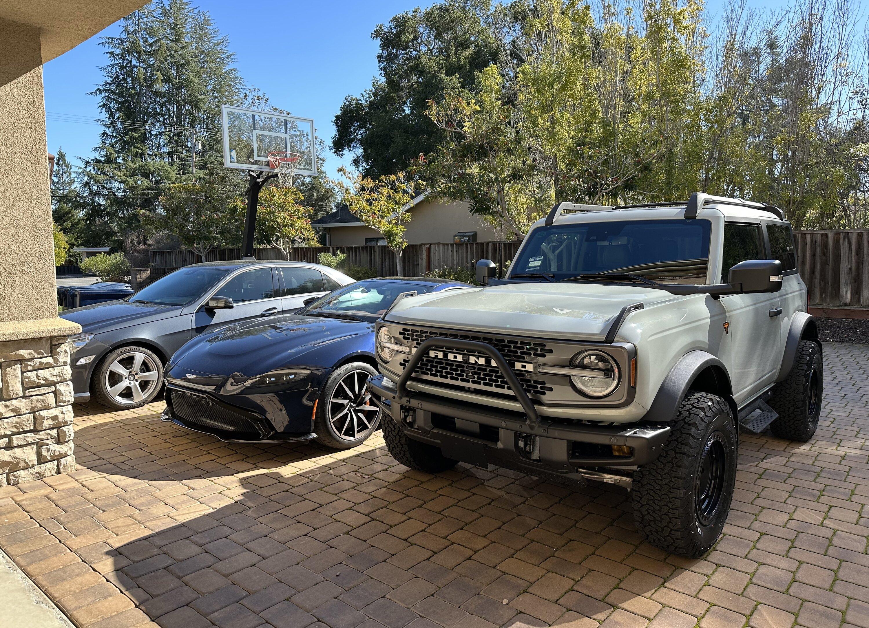 bronco_garage.jpeg