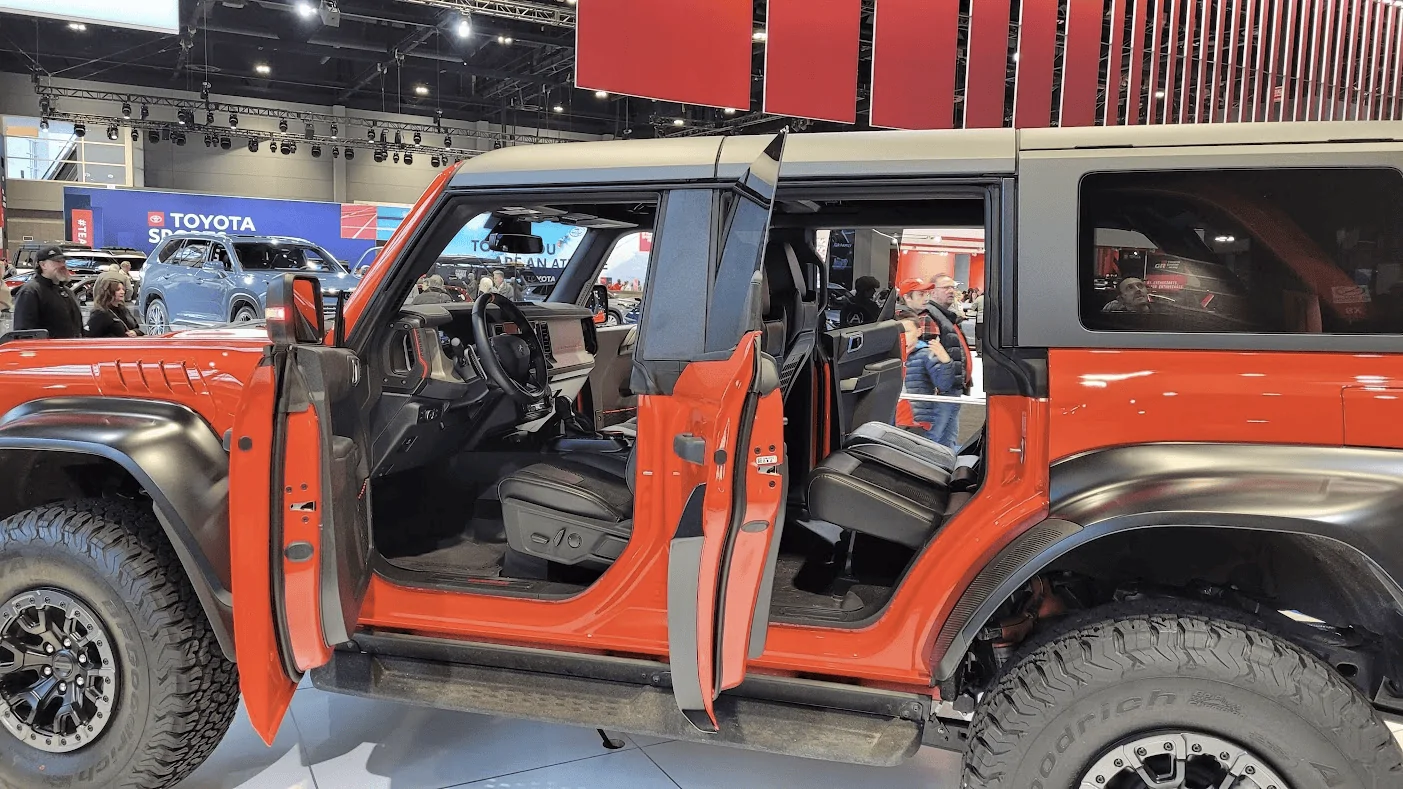 Ford Bronco CODE ORANGE Bronco RAPTOR Photos Thread 1676827207861
