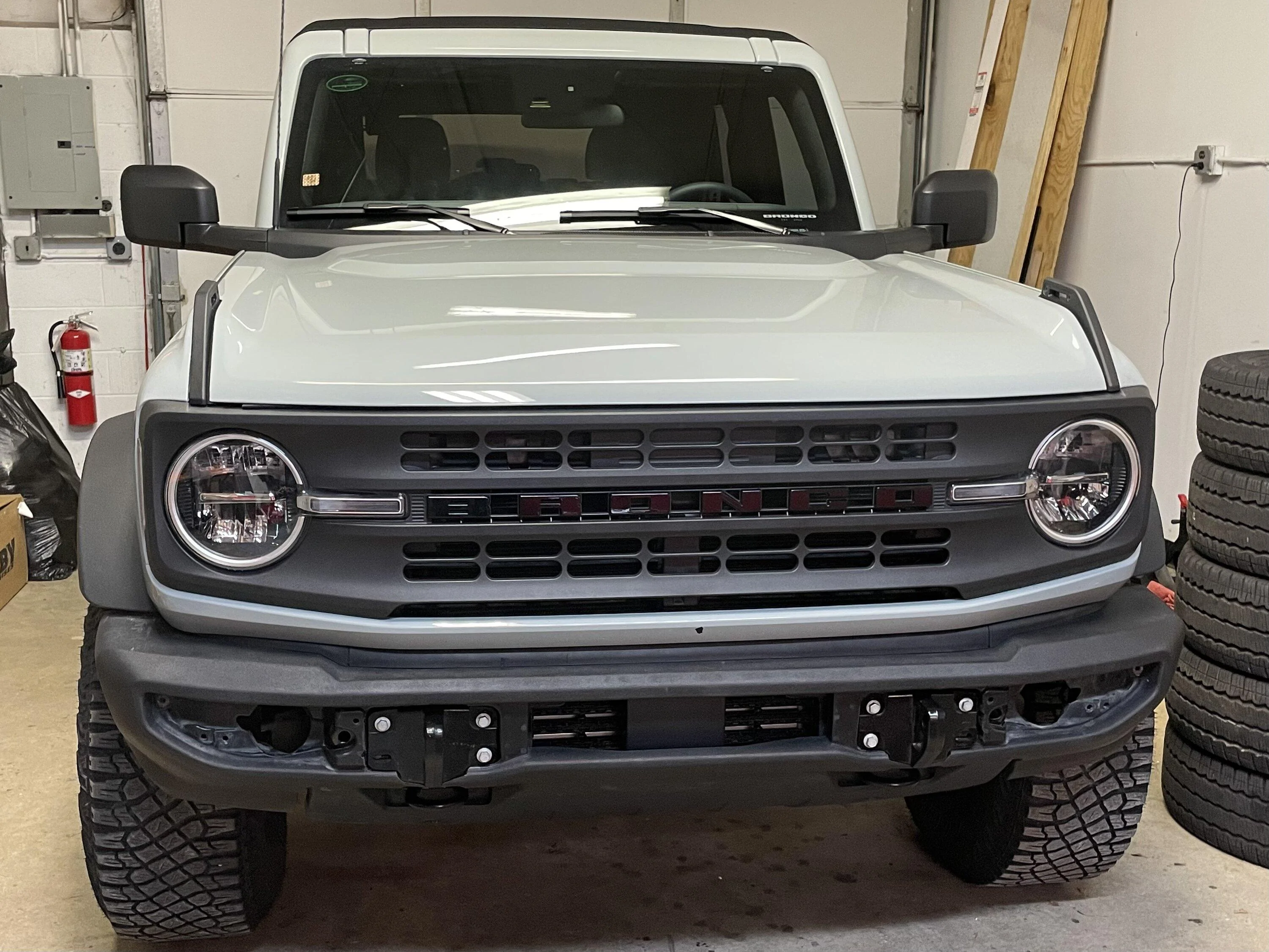 Ford Bronco Modular Bumper Tow Hooks Mounted with Plastic Bumper 73E72462-4303-4515-A4B6-7023321AB2C3