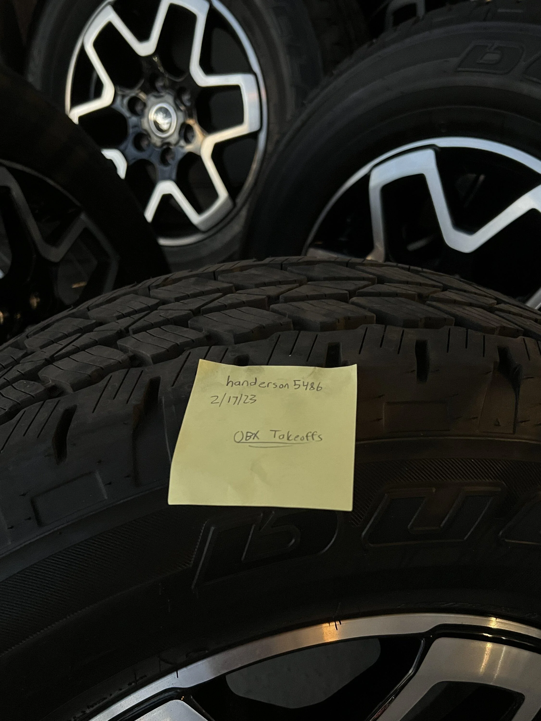 Ford Bronco Outer Banks Takeoffs (5) with TPMS 651943E9-F729-4573-9FA3-150C402C31A1