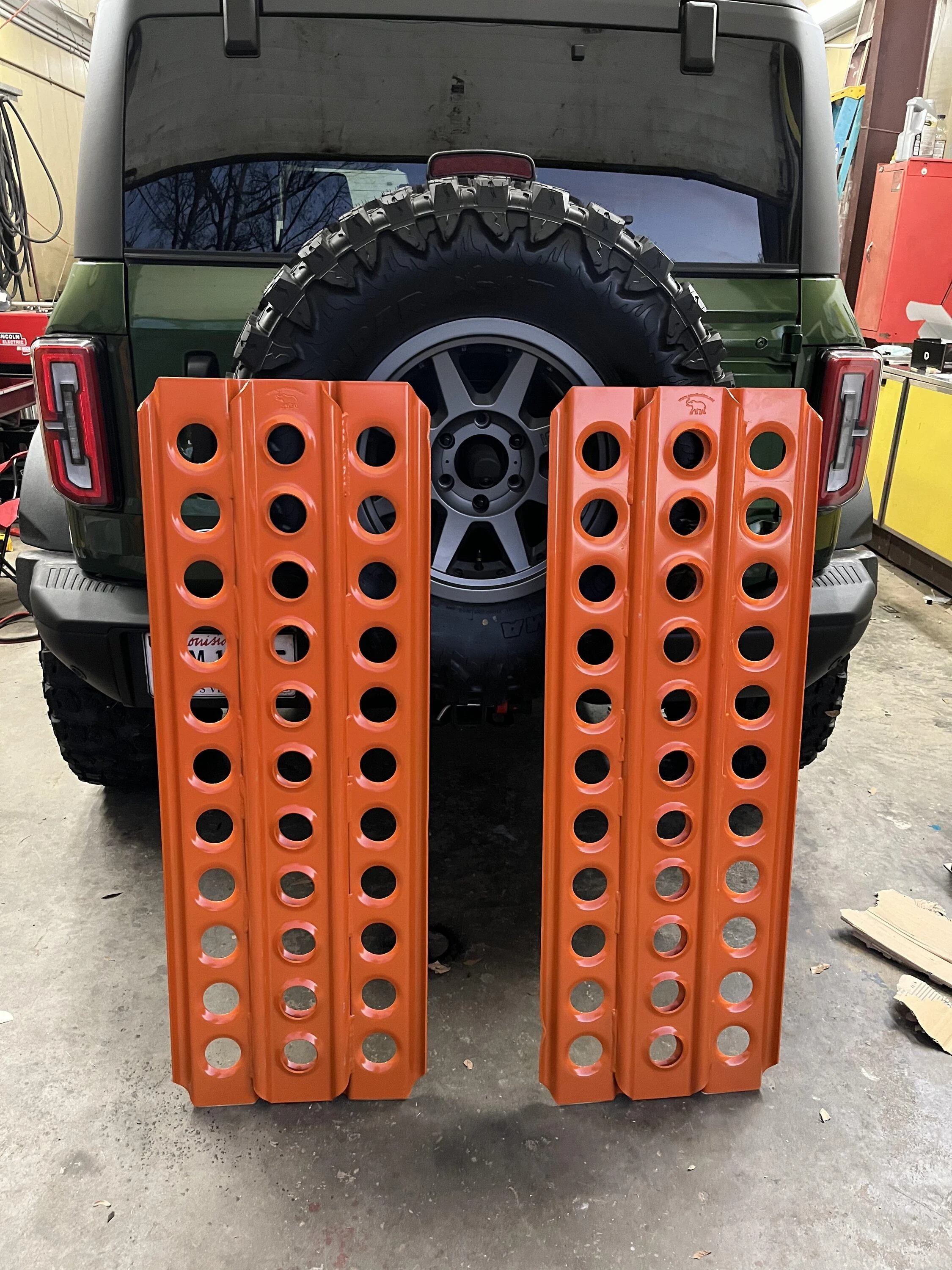 Ford Bronco Which Tailgate Reinforcement? D8B1884B-CCDD-4EC2-9C10-F4AE73E5397A