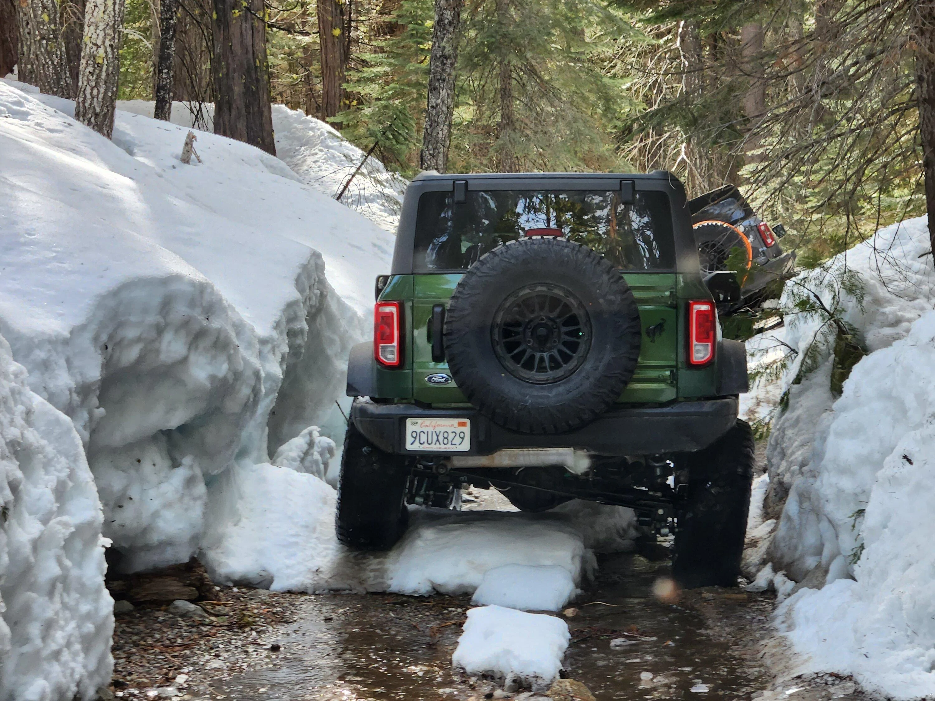 Ford Bronco Bronco Snow Day @ Eagle Lake, Fordyce Trails Sierra Nevada Mountains 20230219_131924