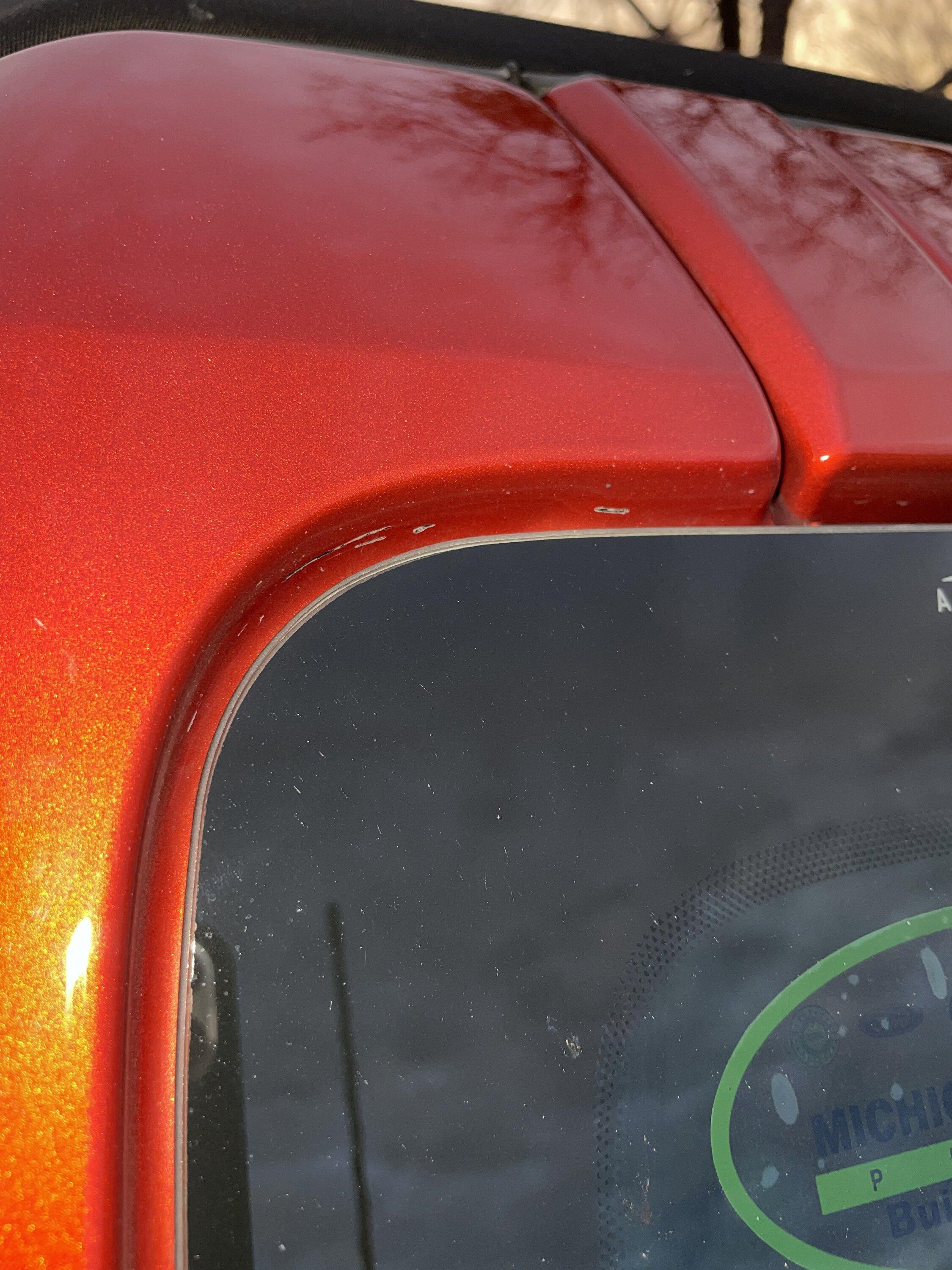 Ford Bronco Safelite Windshield Replacement Leads To Worse Damage A6AC99B8-C65C-4AB5-9BD7-97F7C3274426
