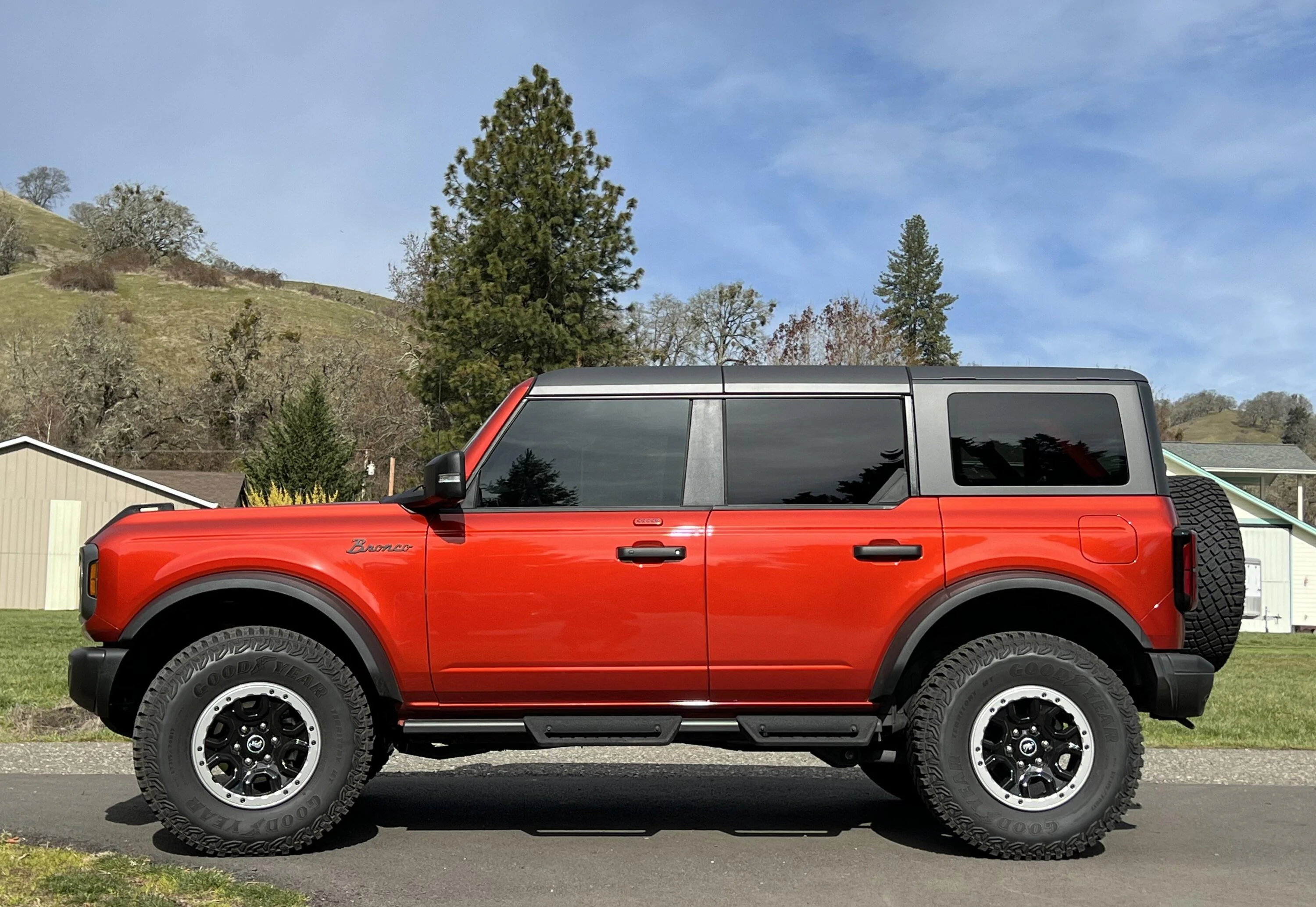 Ford Bronco 12/19/2022 build week group 614C742C-0871-4EF5-B69A-F0DD2DB99B86