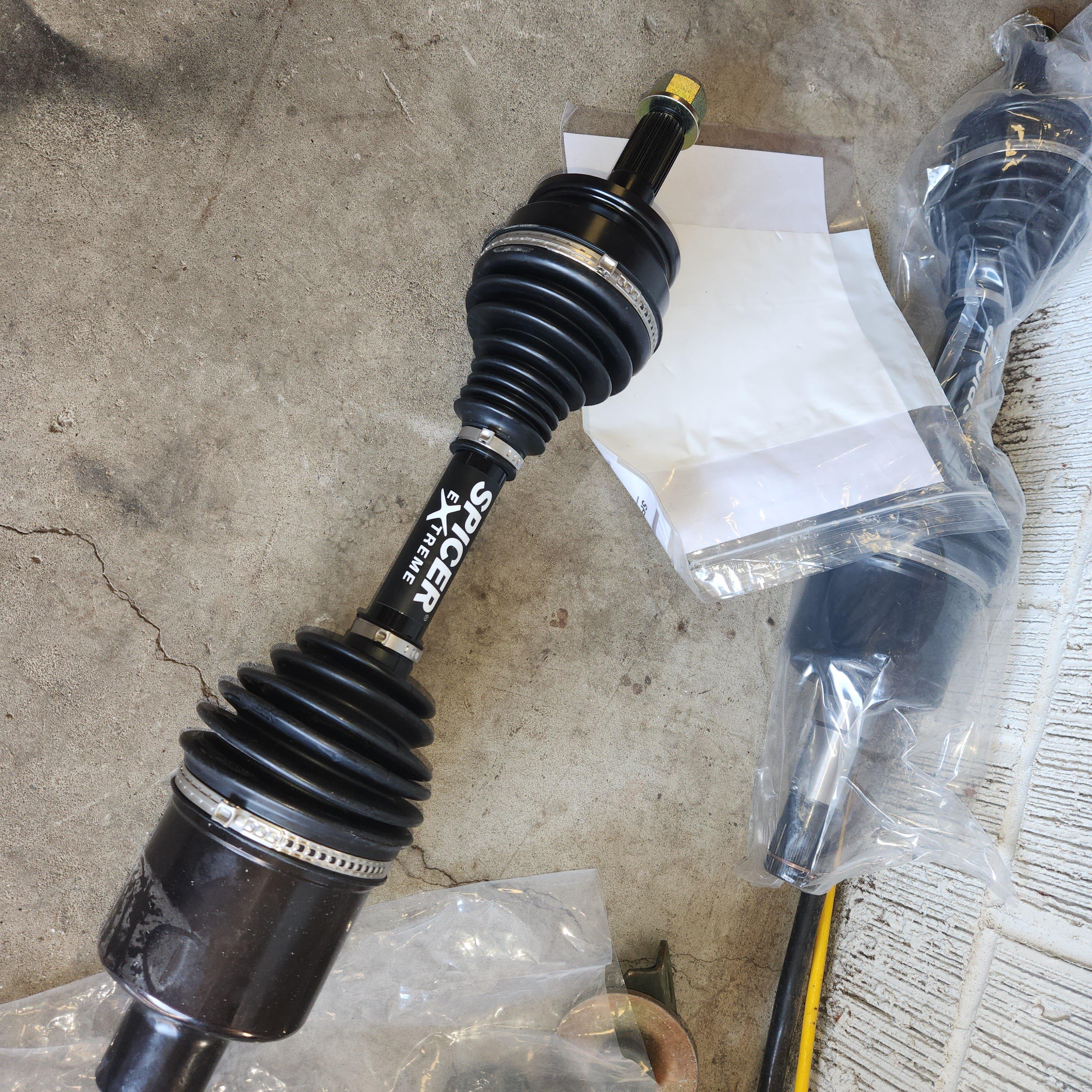 Ford Bronco Installed 5.38s and Spicer Ultimate  44 FDU  and Extreme CVs 32 spline 20230215_144554