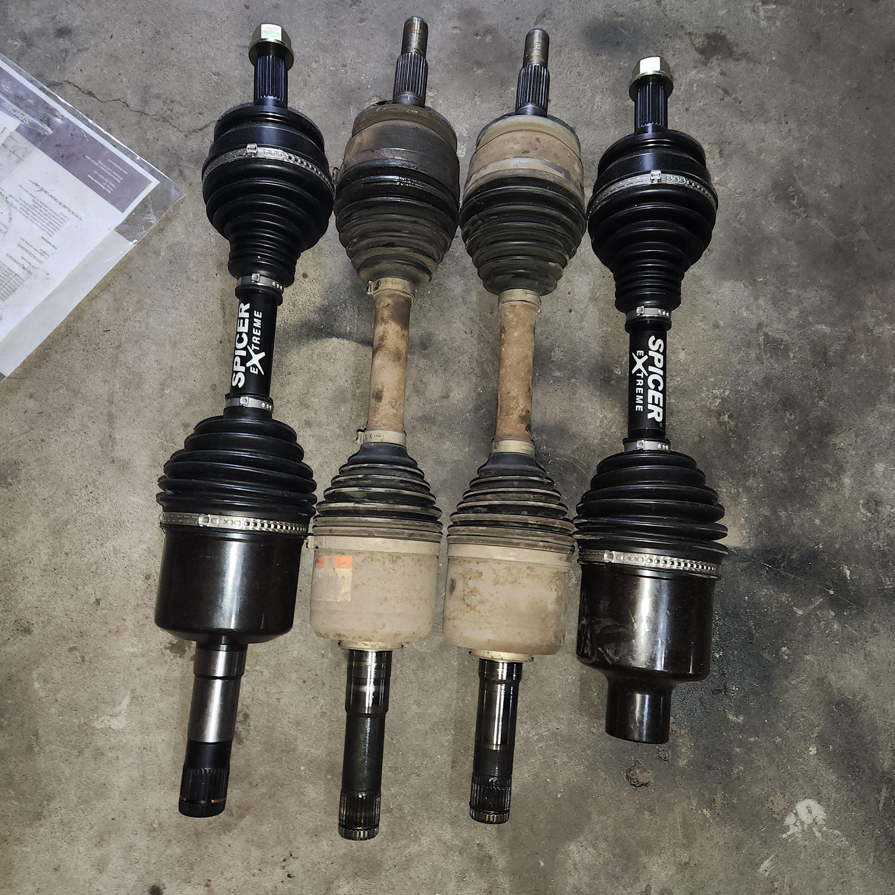 Ford Bronco Installed 5.38s and Spicer Ultimate  44 FDU  and Extreme CVs 32 spline 20230220_151932