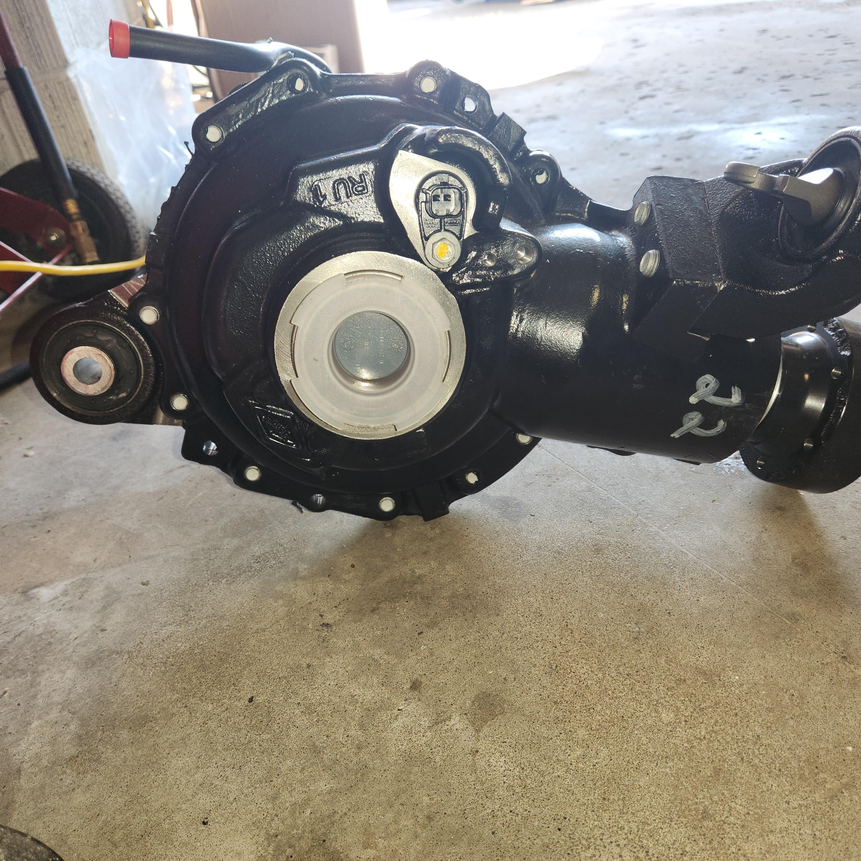 Ford Bronco Installed 5.38s and Spicer Ultimate  44 FDU  and Extreme CVs 32 spline 20230215_144654