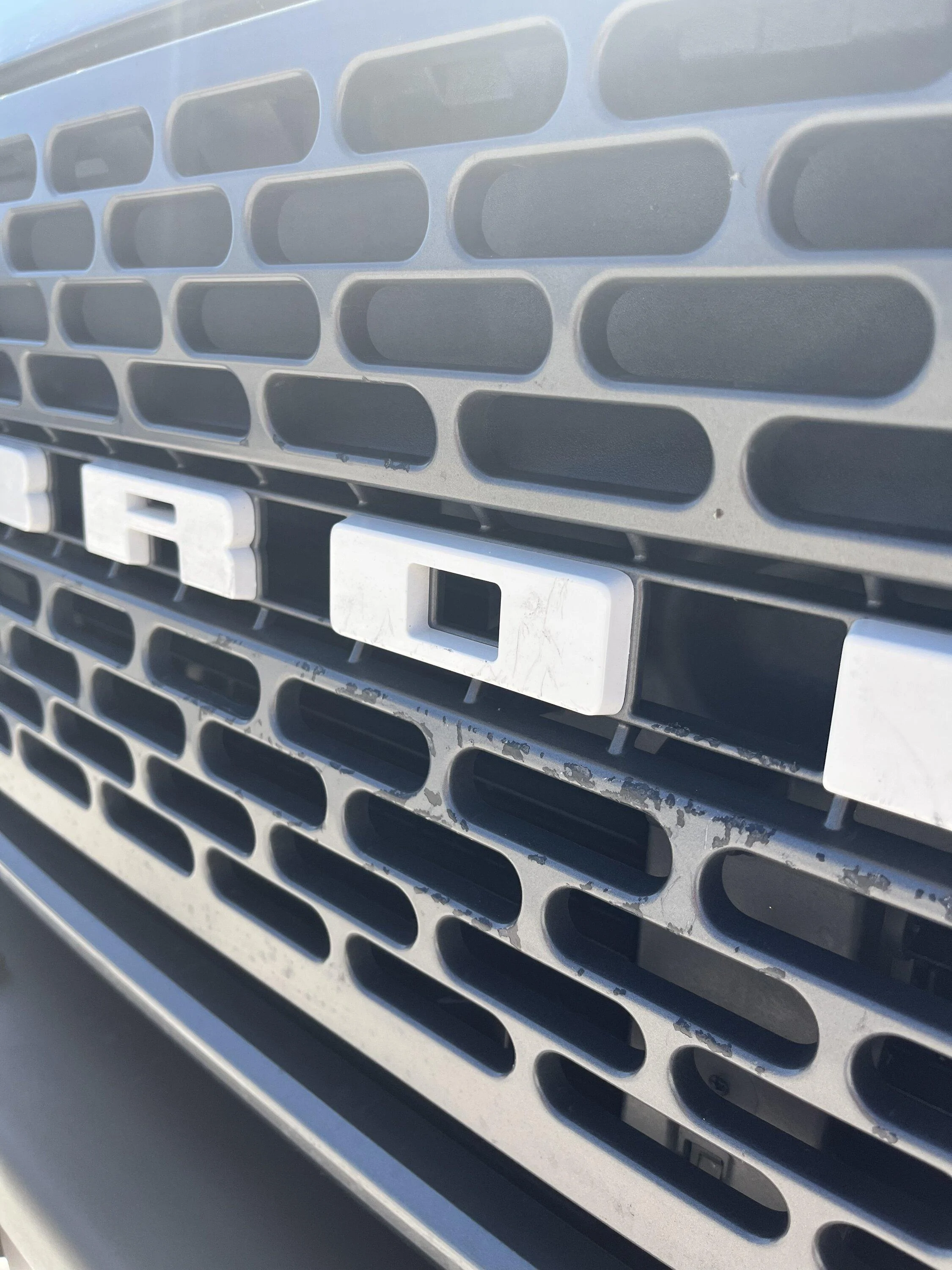 Ford Bronco Delaminating BL Grille 77880A9B-CDBB-4648-833D-579F98723ABE