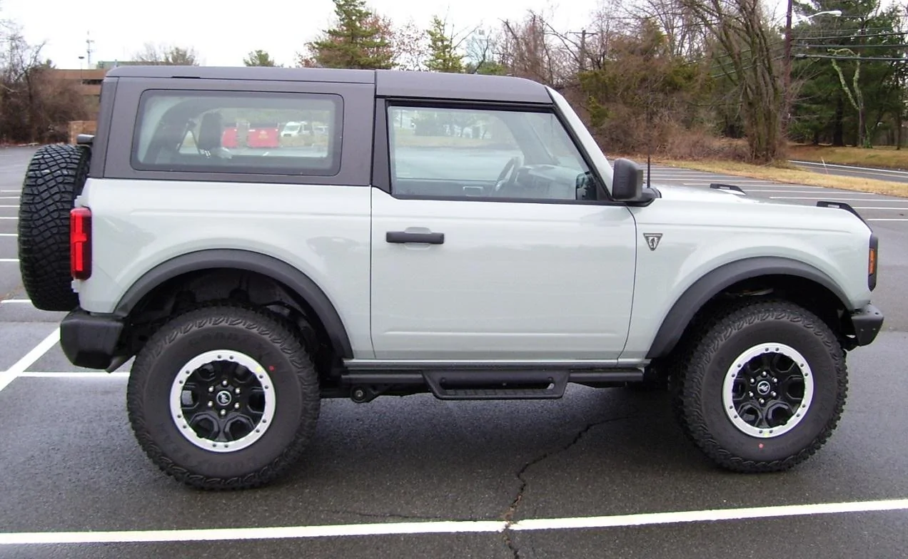 Ford Bronco Bronco Team 2 door. cact_bronco3