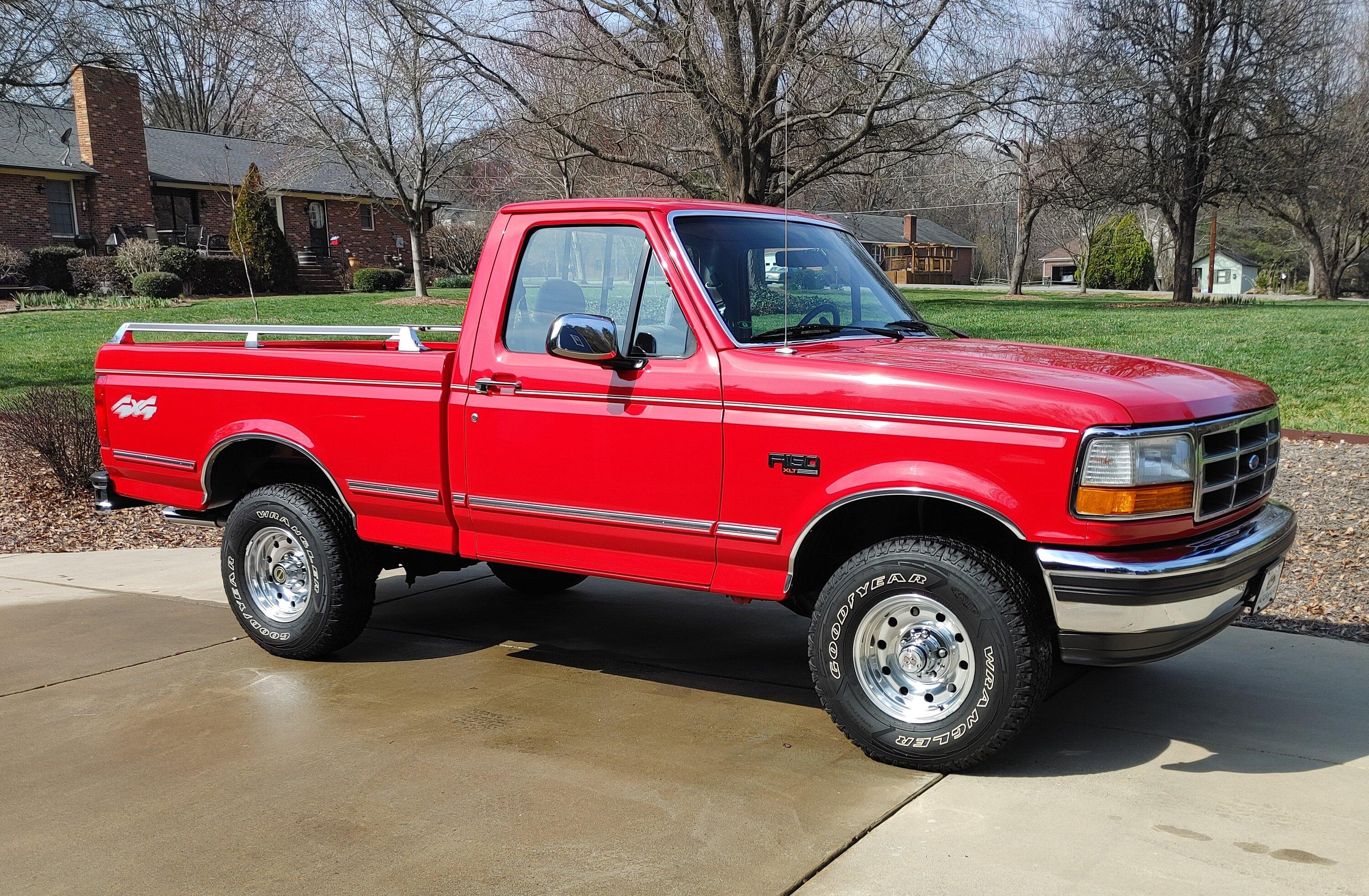 Ford Bronco Post your Bronco's garage mates! 0305221107a