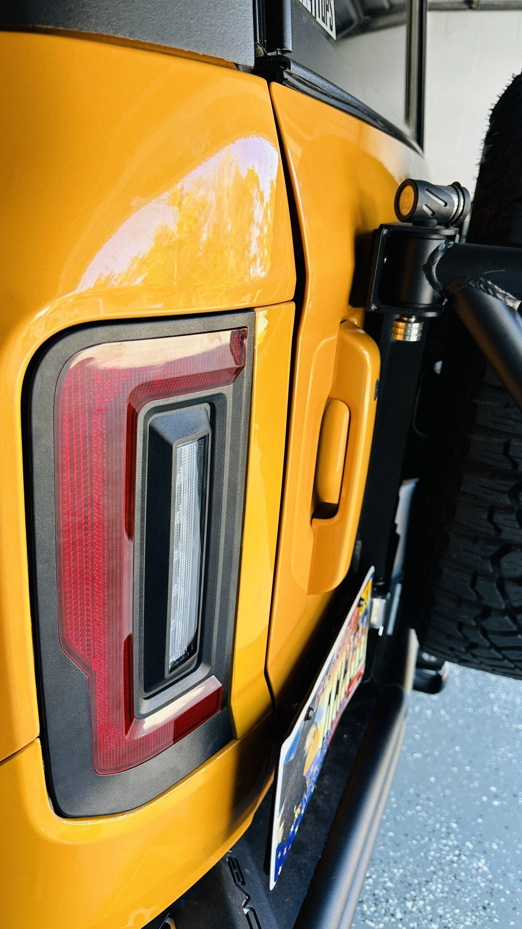 Tailgate_door1.jpg