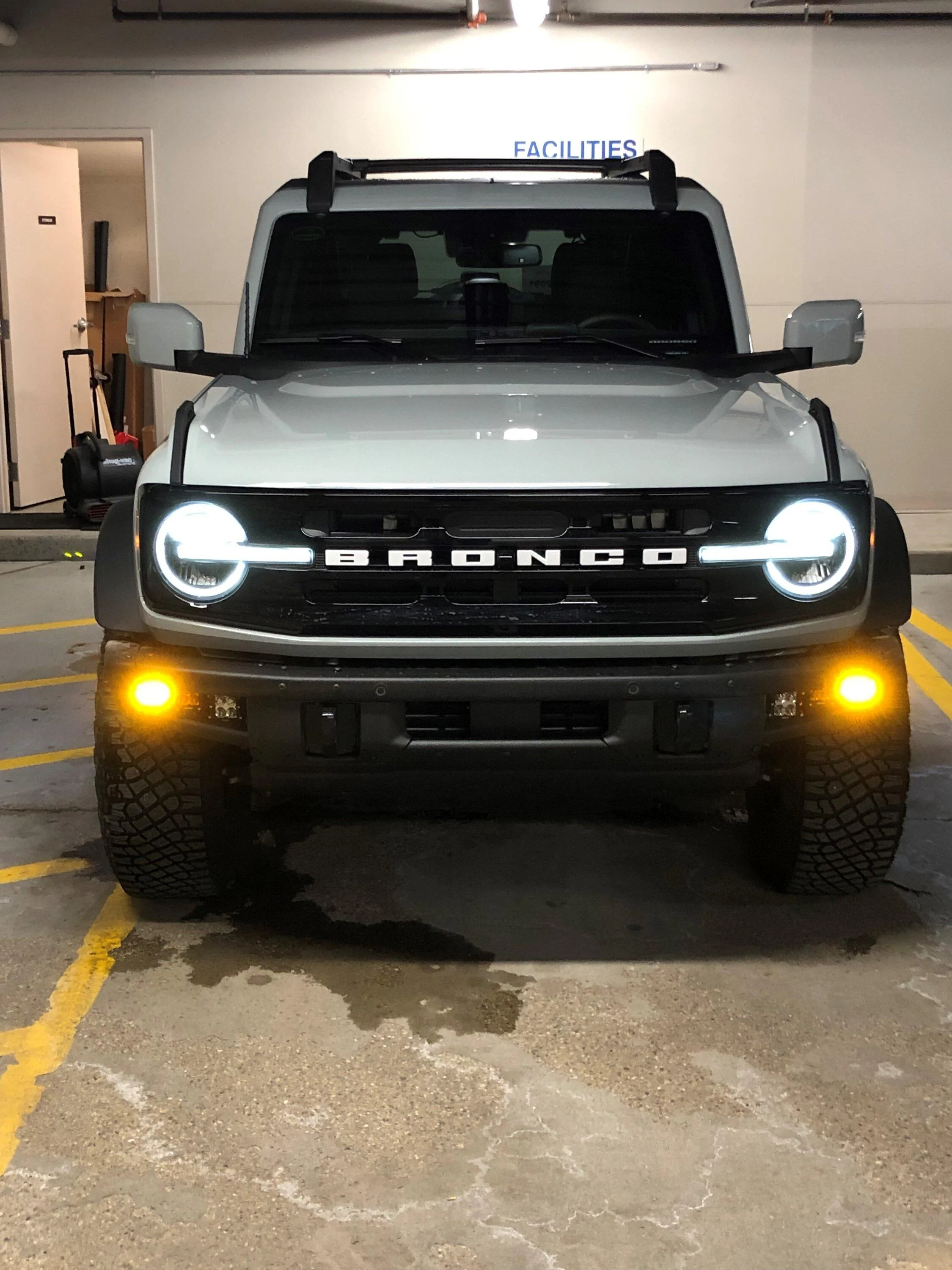 Ford Bronco Best total light setups you guys have seen? lighting 3
