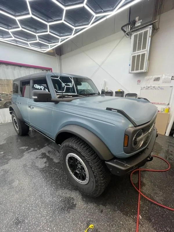 Ford Bronco 12/19/2022 build week group bronc3