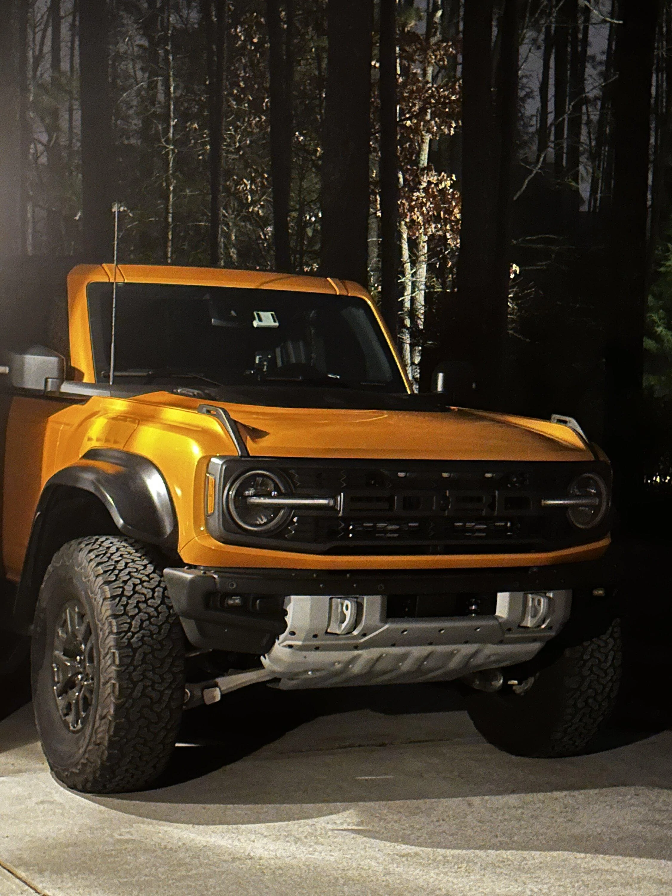 Ford Bronco CYBER ORANGE Bronco RAPTOR Photos Thread 1C0D35BE-8D15-477A-BAEB-86DA6B42FE5C