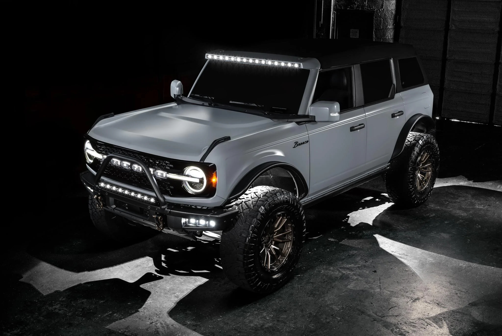 Ford Bronco BRONCO FULLY LOADED! 52676635397_92bce6a2bc_k