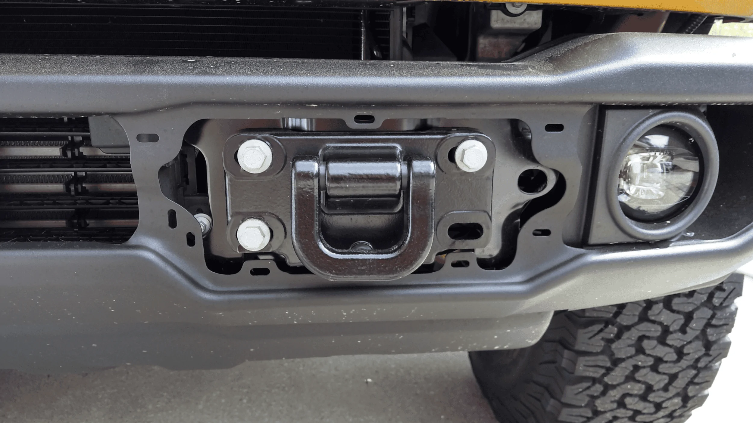 Ford Bronco Black Diamond front bumper crooked O23MtueuSdepaO9kUfFPFg