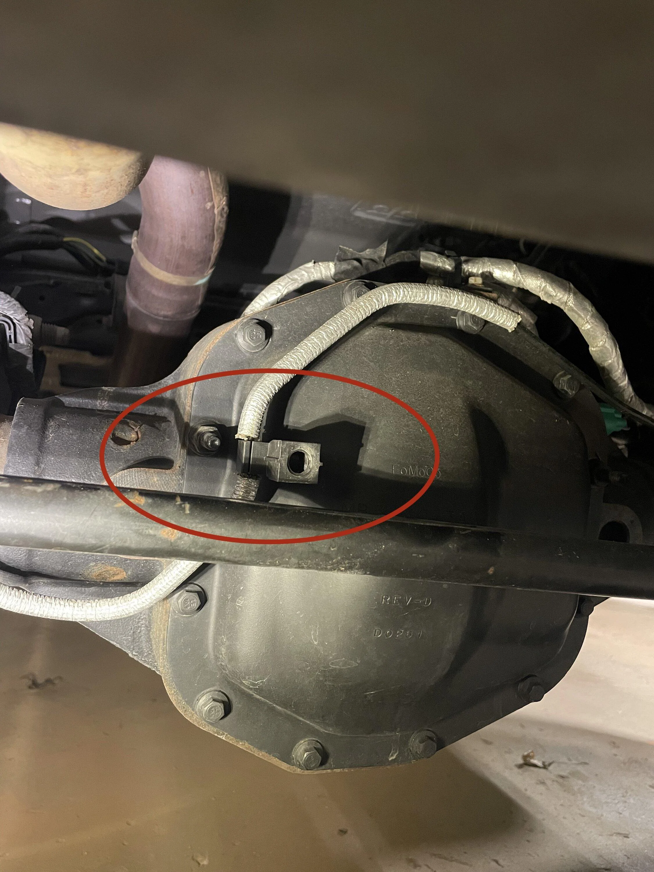 Ford Bronco Installed: Dana 44 M220 AdvanTek Nodular Differential Cover (From Jeep JL Wrangler) -- DIY IMG_2442