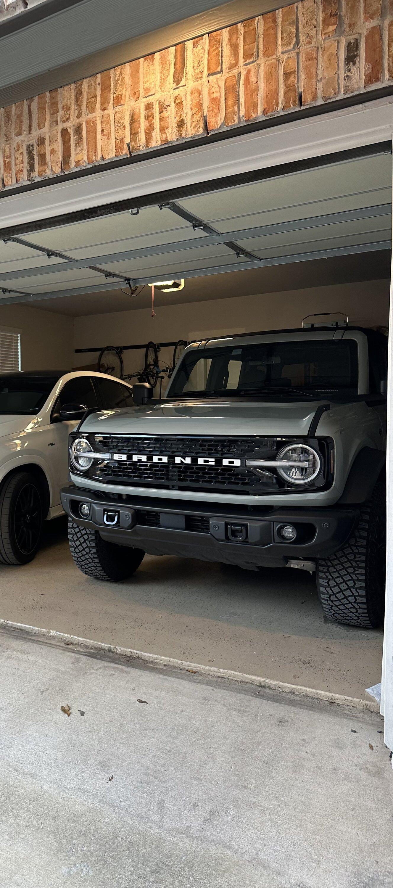 Ford Bronco DV8 OE bumper before and after FFCCE8F8-D25E-4C11-8E06-94D323CD178B