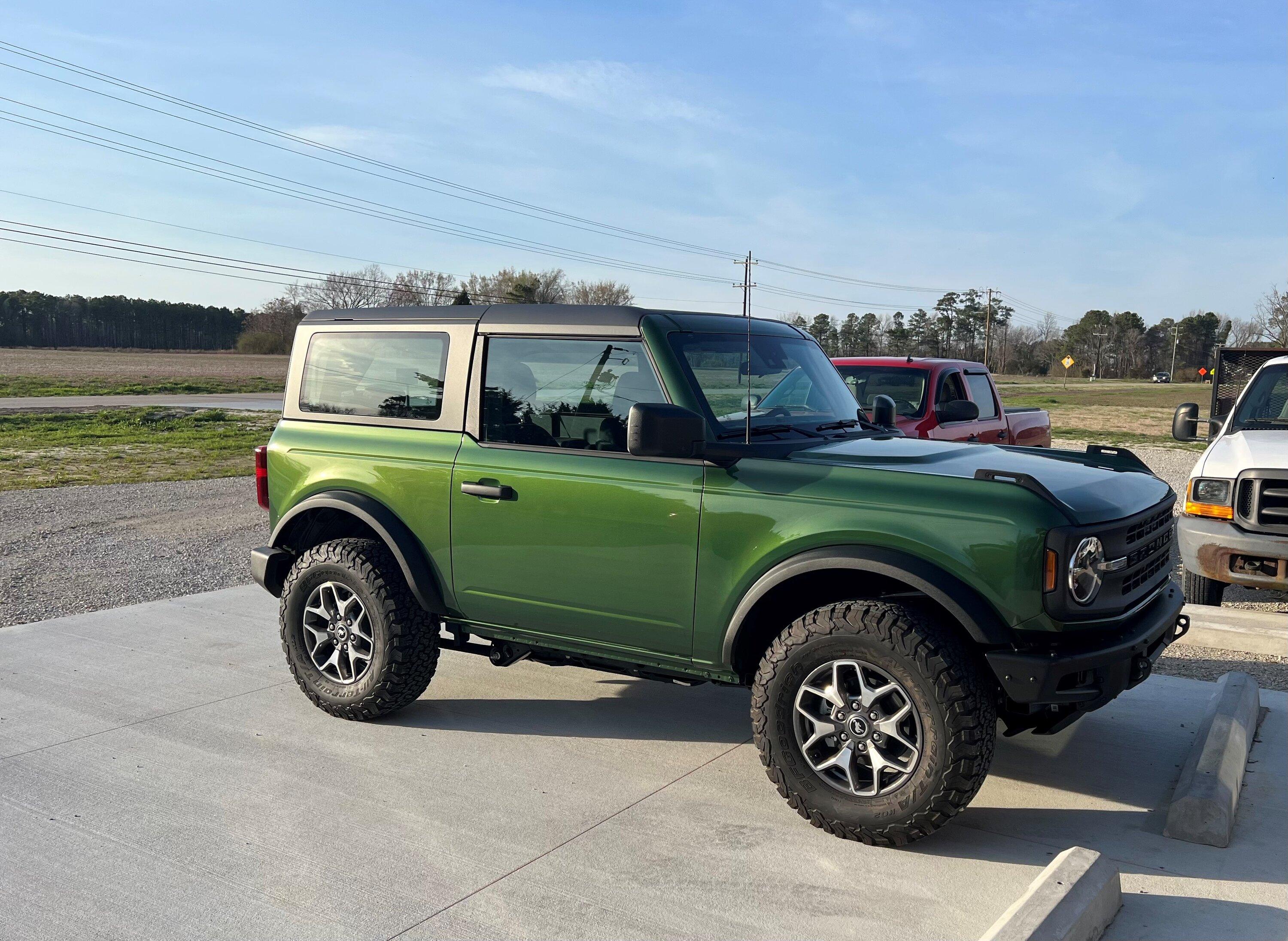 Ford Bronco ERUPTION GREEN Bronco Club bronco