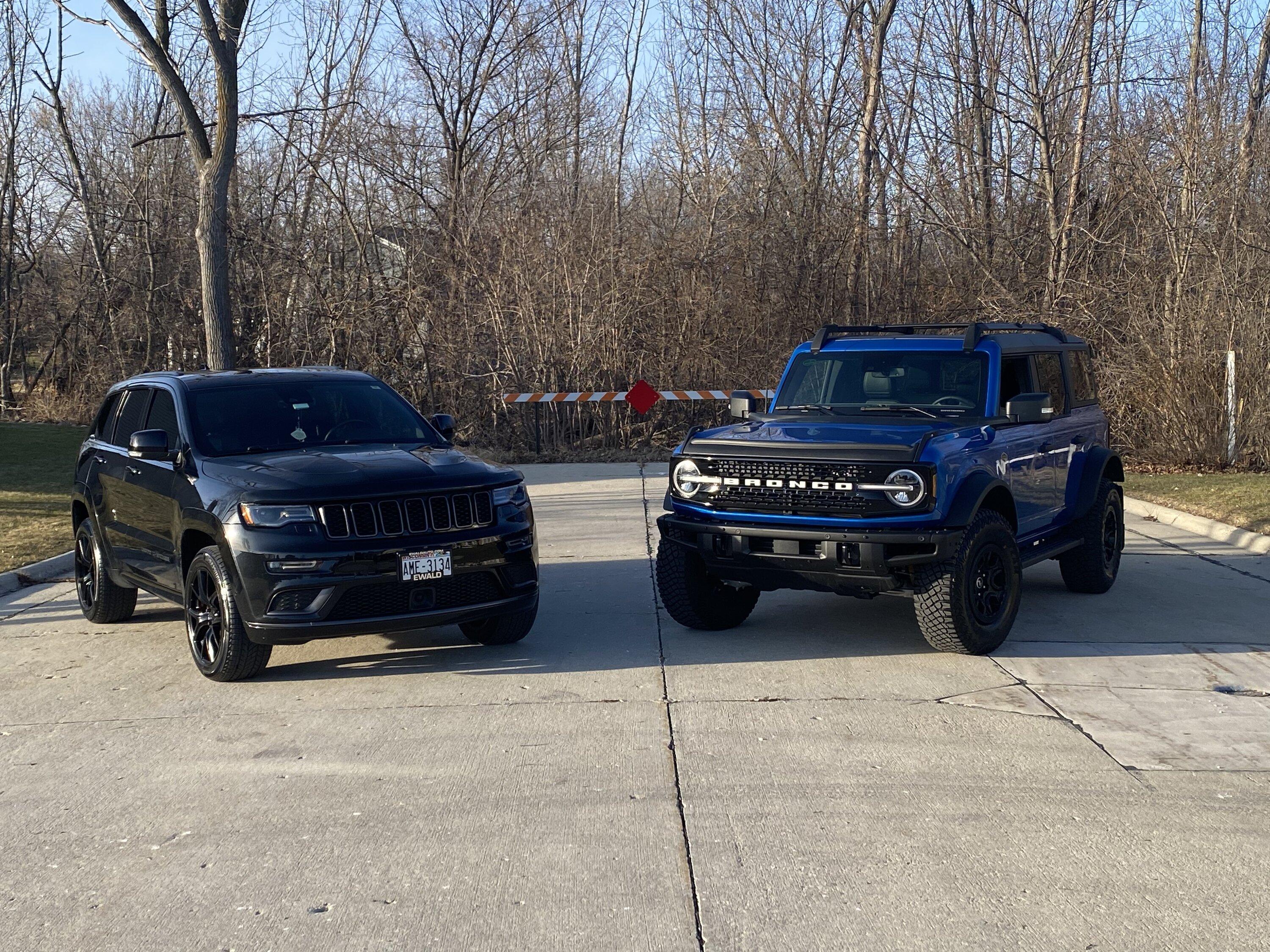 Ford Bronco Post your Bronco's garage mates! 2023-01-14_15-09-02_180