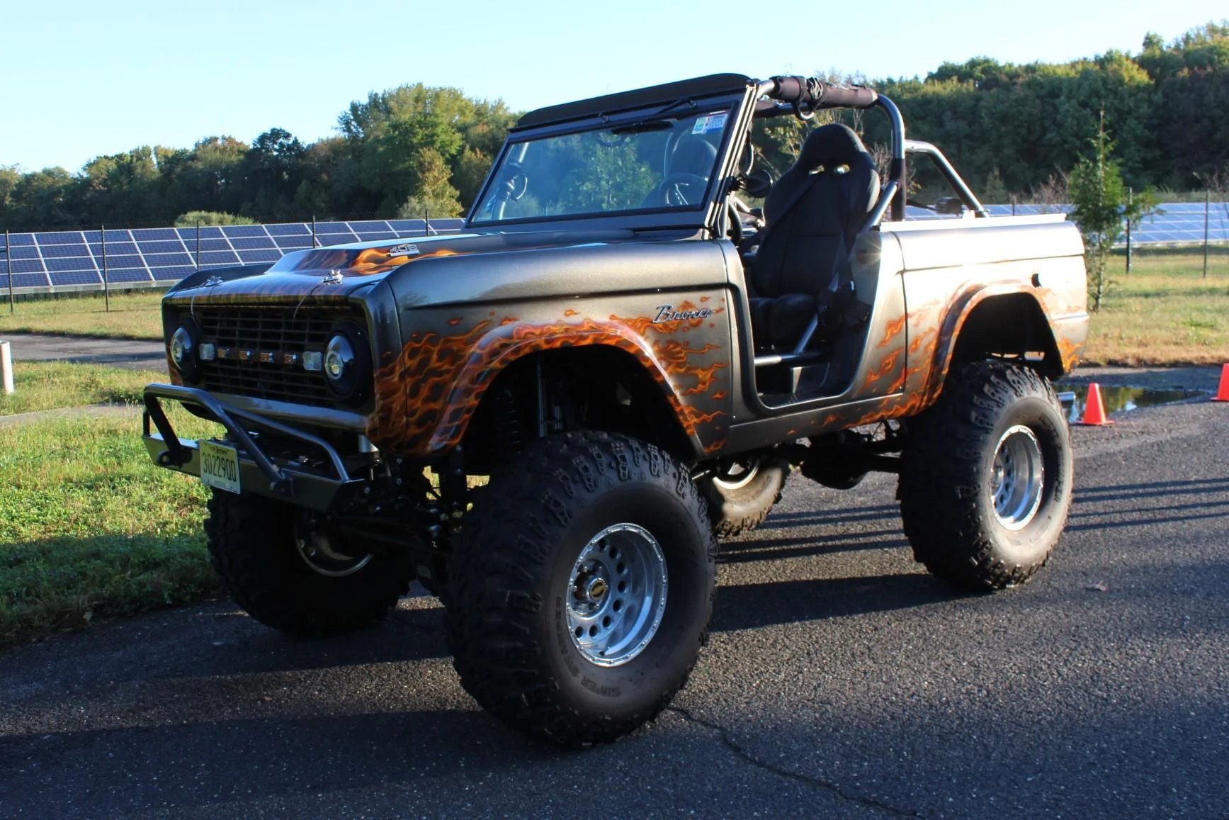 Ford Bronco Post your Bronco's garage mates! 51600198240_5d3b9d7308_o (2)