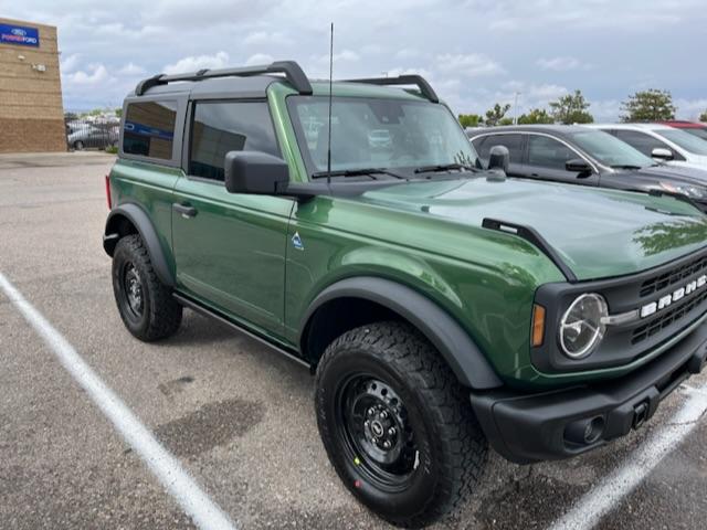 Ford Bronco ERUPTION GREEN Bronco Club 2F753726-DCF6-46A3-94FE-12ED90294B1D