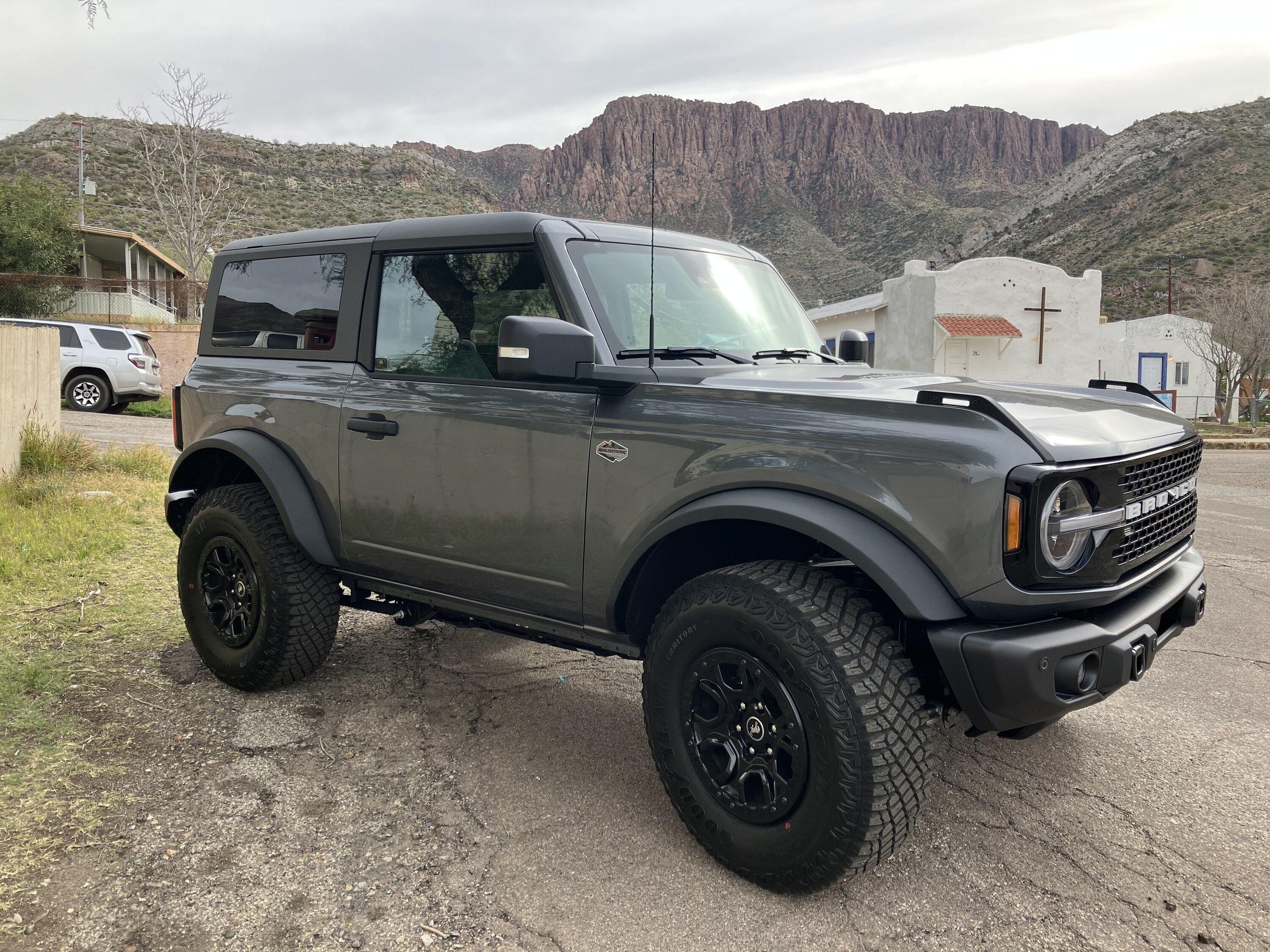 Ford Bronco CARBONIZED GRAY Bronco Club IMG_2973.JPG