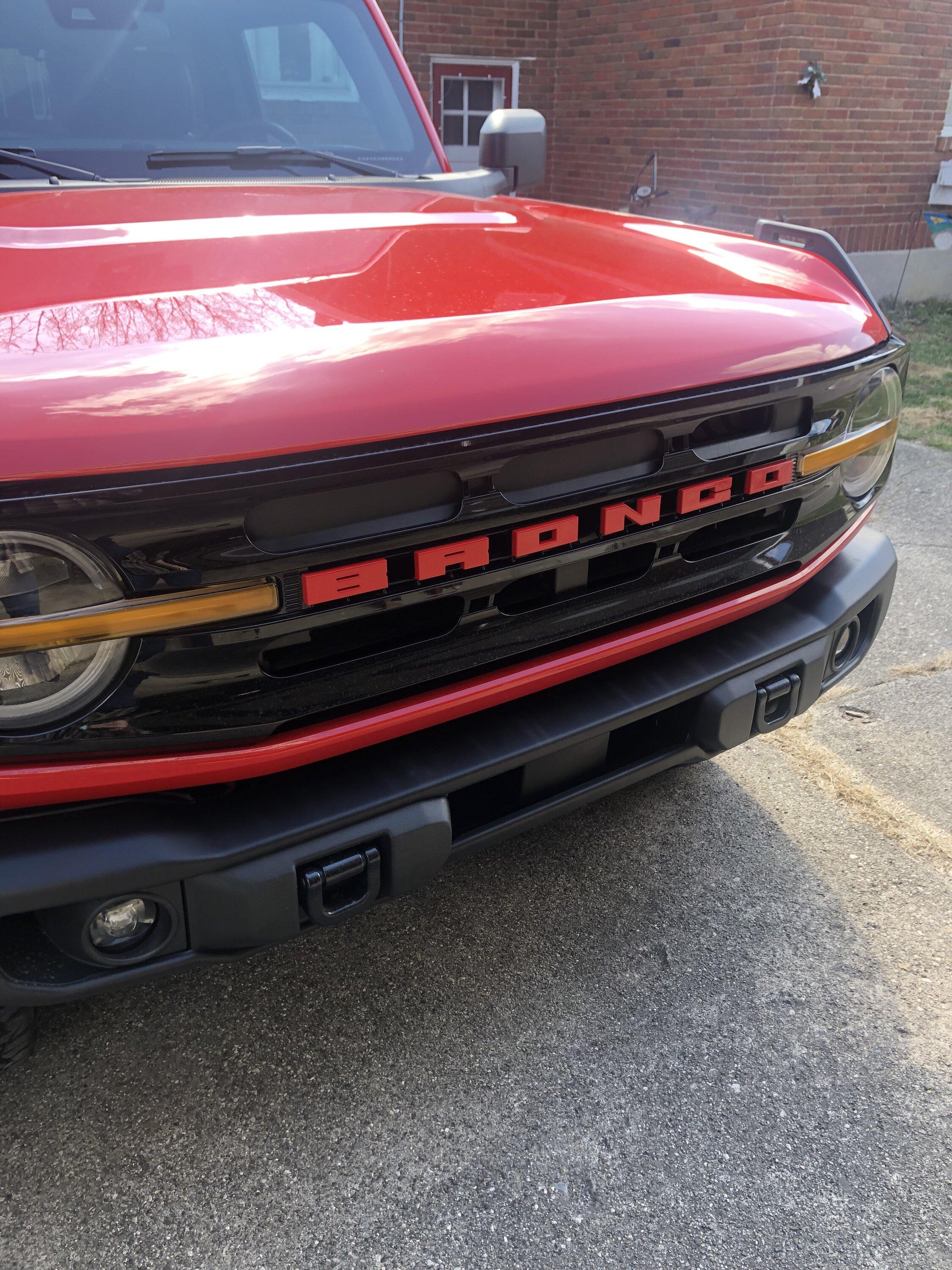 Ford Bronco WTS OBX grille 31F87981-72AE-41FA-A3DD-9E3B9FC04606