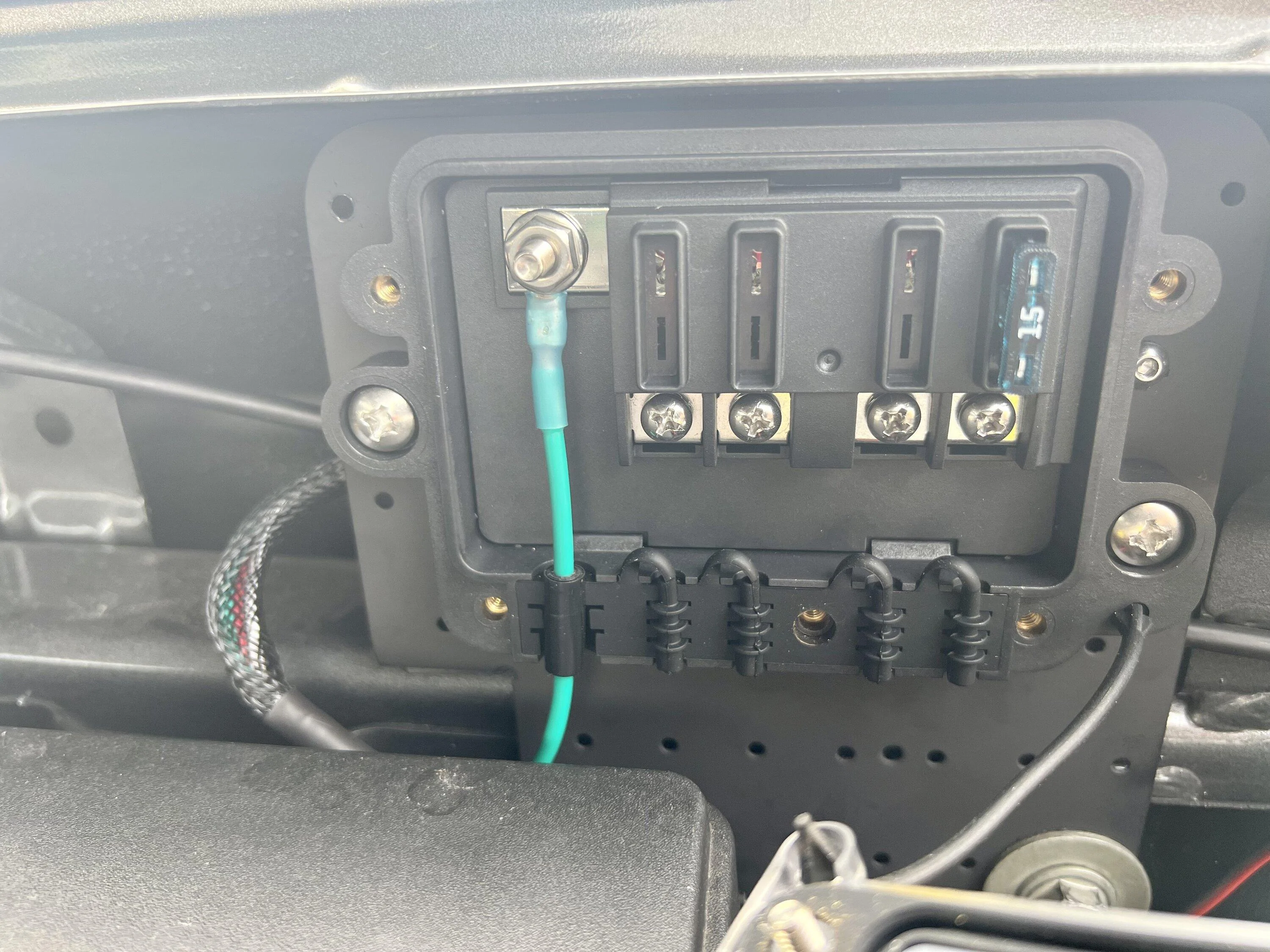 Ford Bronco Switched 12v fuse block finally installed. 6DE9F97E-A401-4510-BA94-5A644E665137