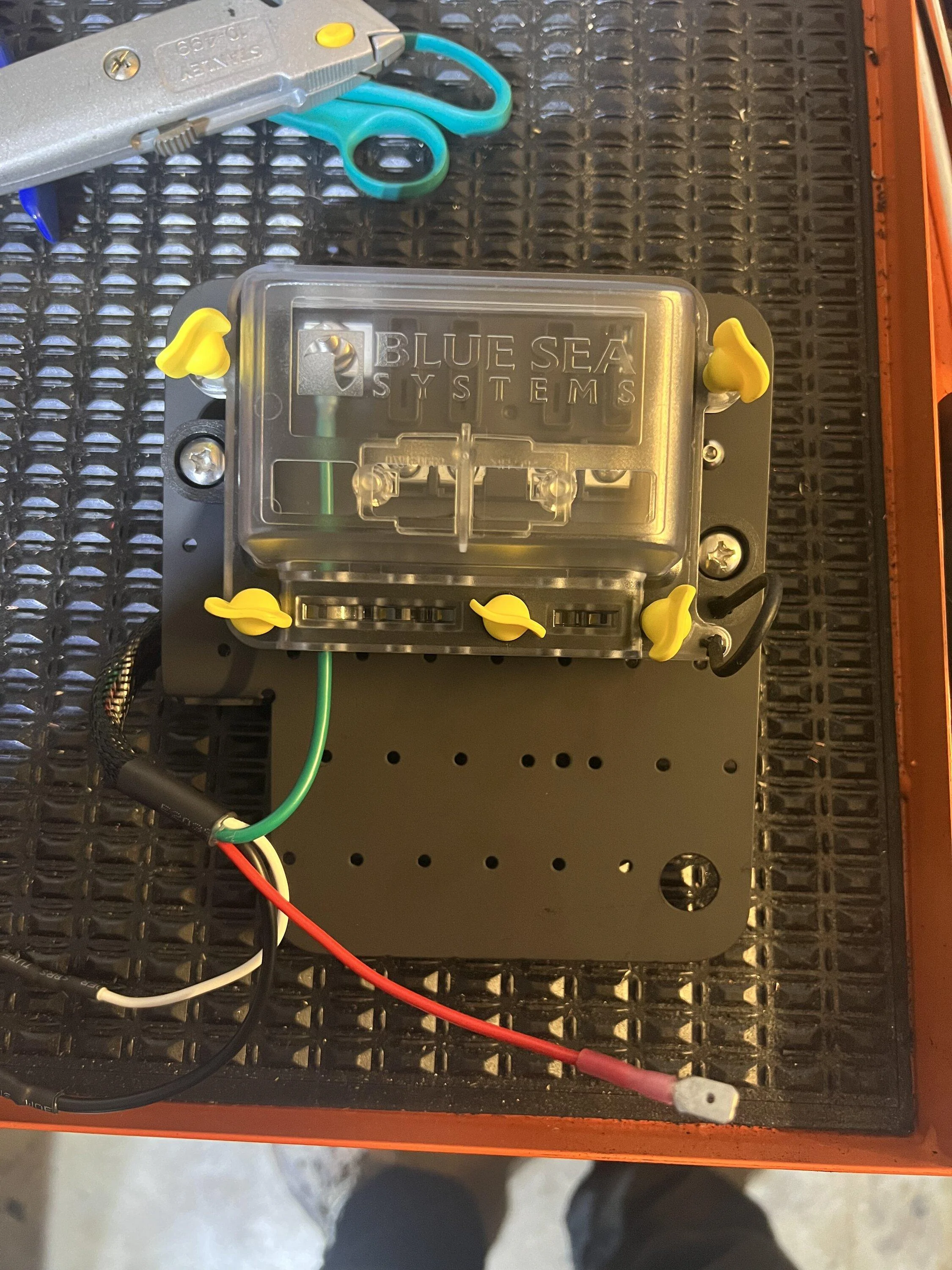 Ford Bronco Switched 12v fuse block finally installed. 2990F34C-F61E-4B80-BABF-10166FEB017D
