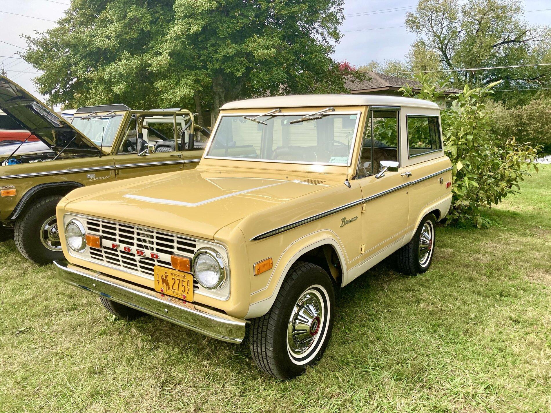 Ford Bronco My thoughts on 2 door at Super Cel 426BC938-4D65-4D0B-82E1-112C96A6BA59