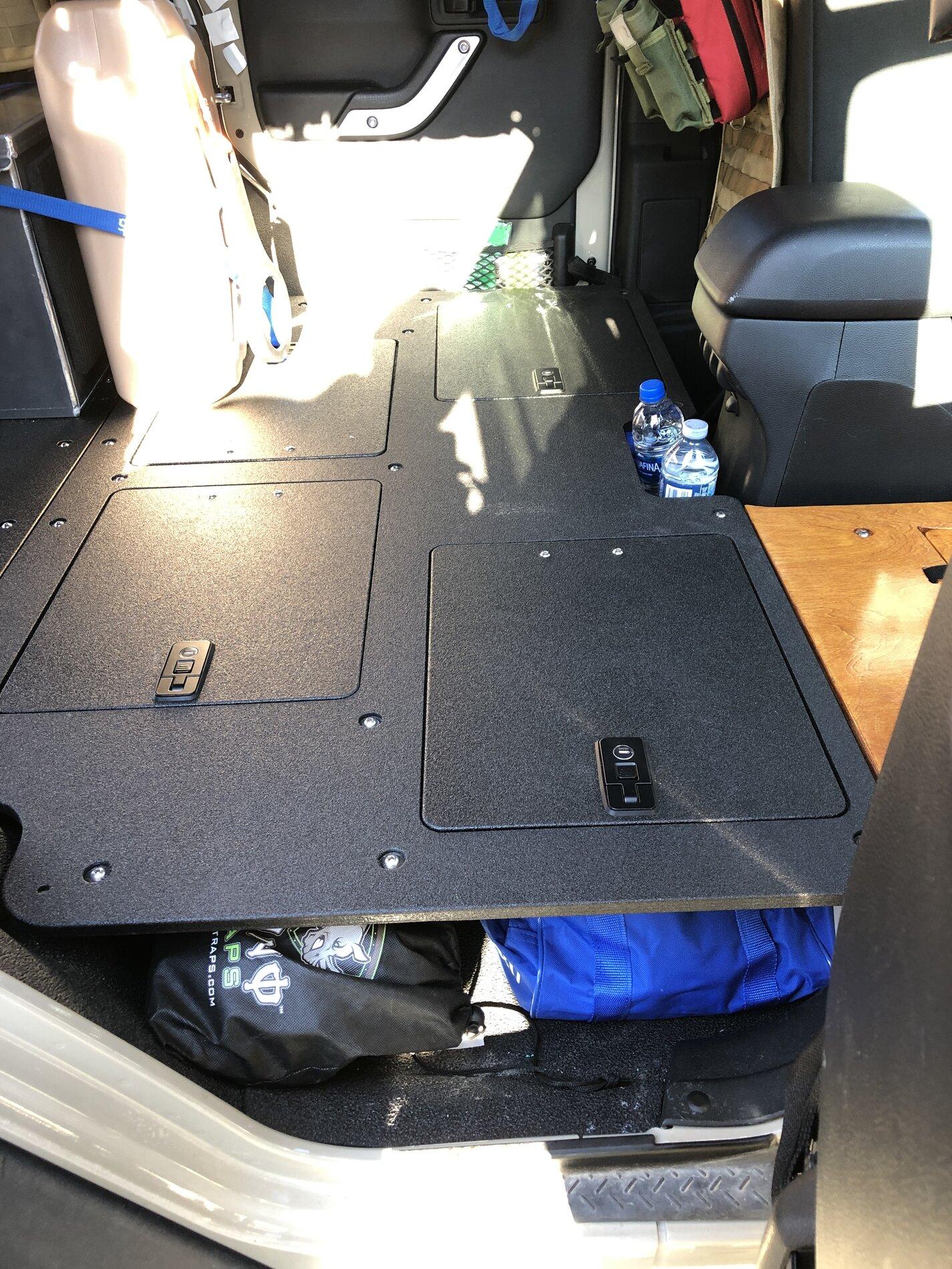 Ford Bronco Flat cargo floor system C0B0A25F-F8F0-4895-AA82-34A602FBC564