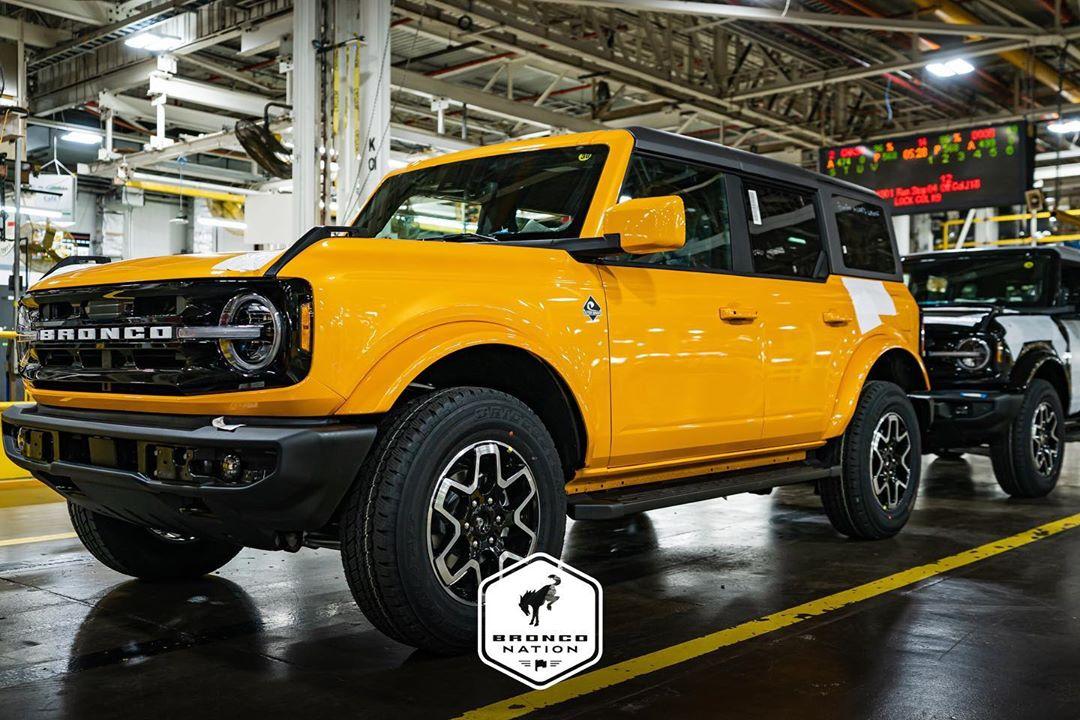 Ford Bronco Is Cyber Orange really Yellow? Cyber Orange 2021 Bronco Outer Banks