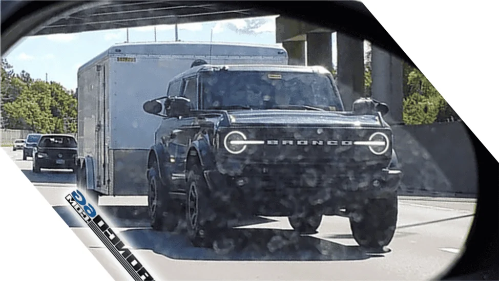 Ford Bronco Spotted: 2 Door Bronco Towing Trailer 1602525599396