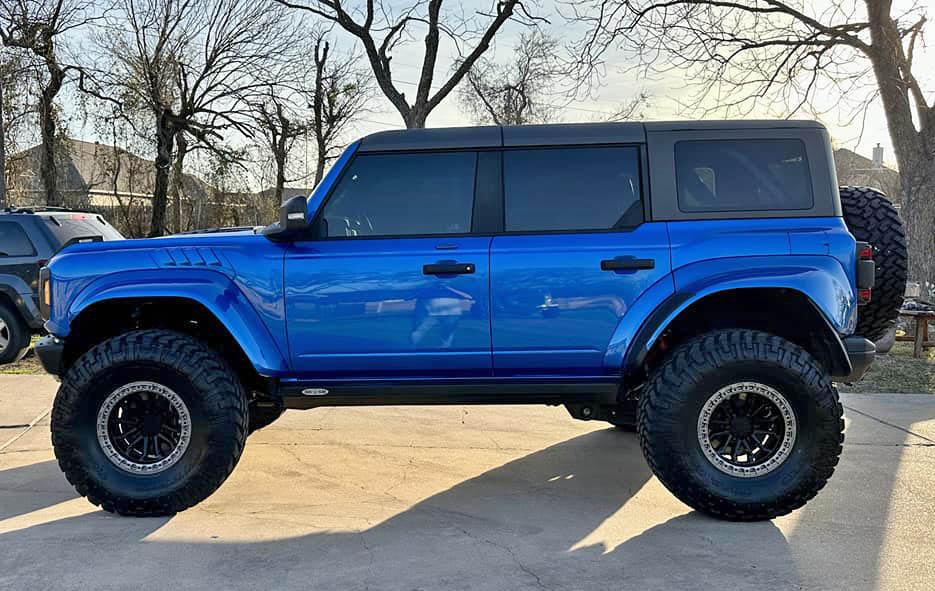 Ford Bronco Velocity Blue Bronco Raptor on RPG perch collar lift, 38's and painted flares 33022993_943437793740063_3041845667936928414_n-