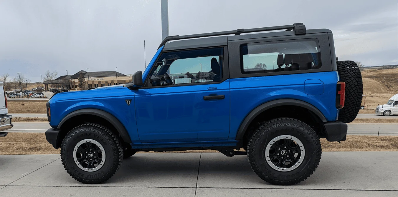 Ford Bronco Bronco Team 2 door. Screenshot 2023-02-28 180438