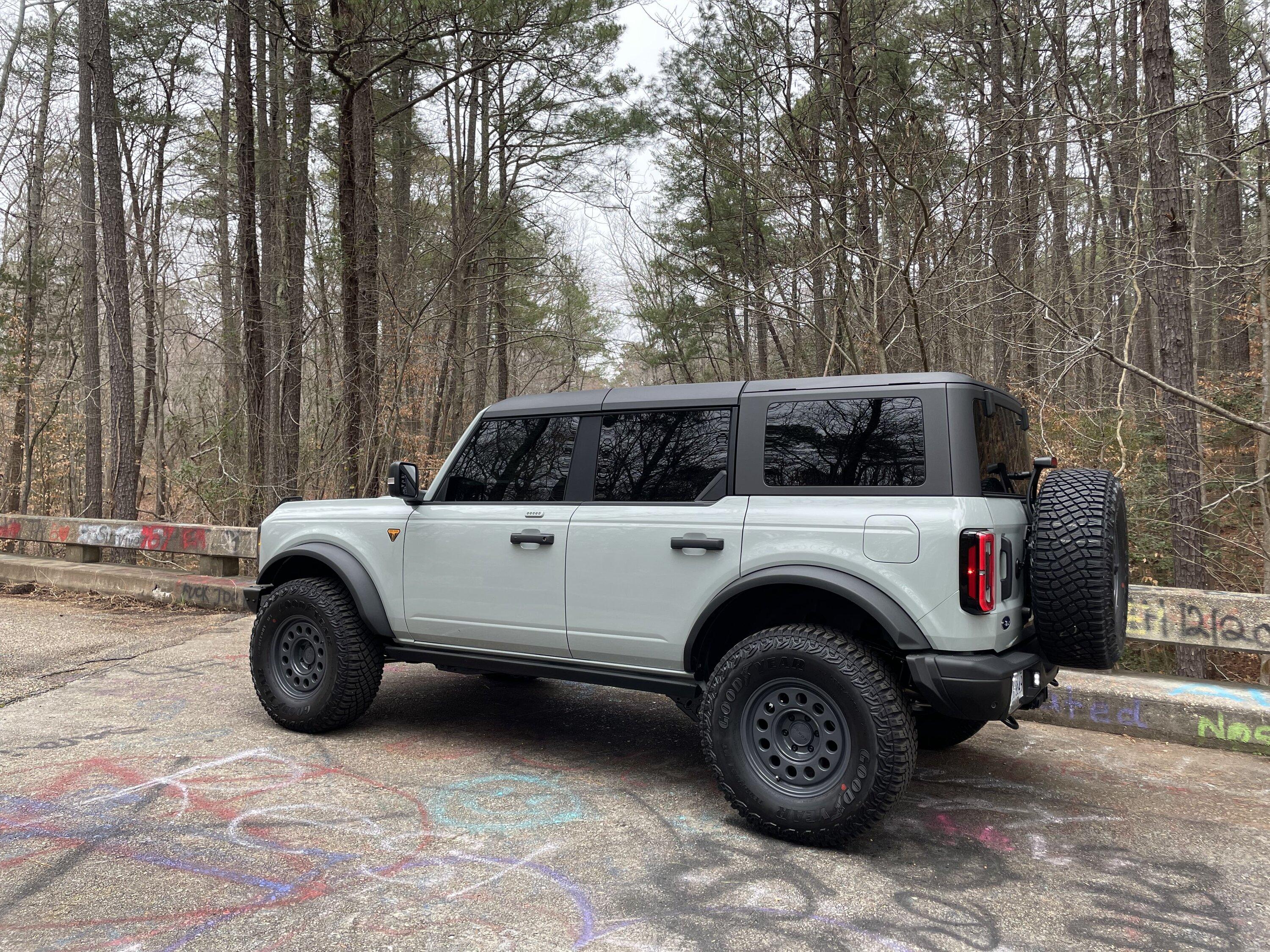 Ford Bronco CACTUS GRAY Bronco Club IMG_1454