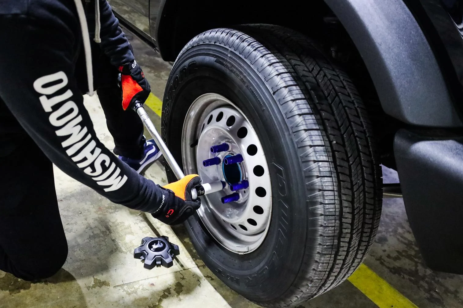 Ford Bronco We Want your Feedback! Lug Nuts MLG-15-27L_18