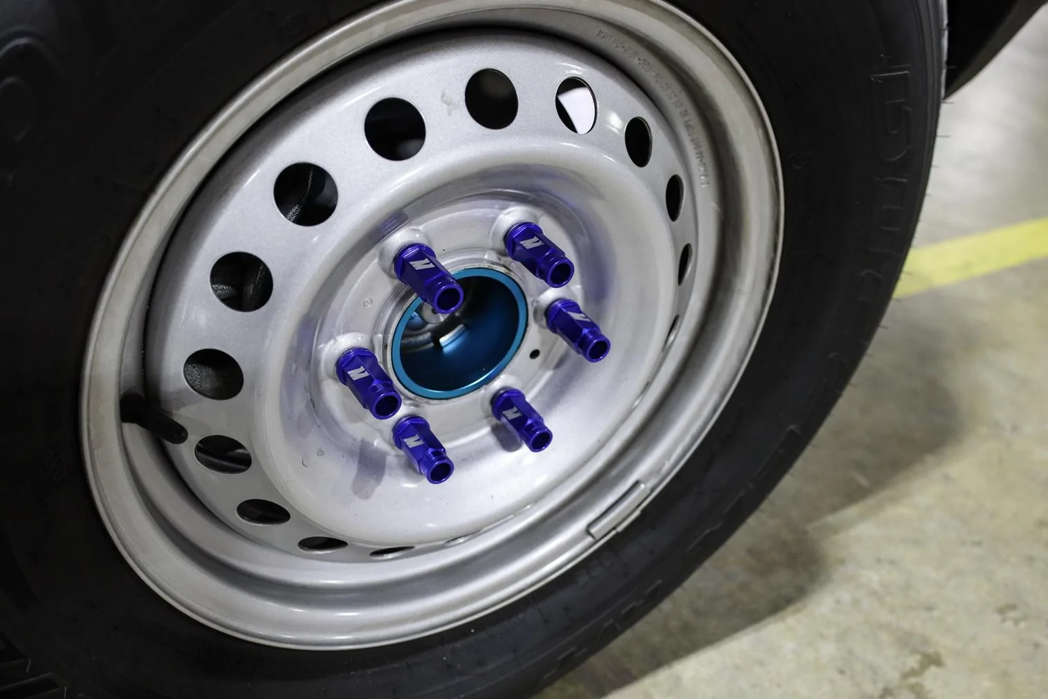 Ford Bronco We Want your Feedback! Lug Nuts MLG-15-27L_12